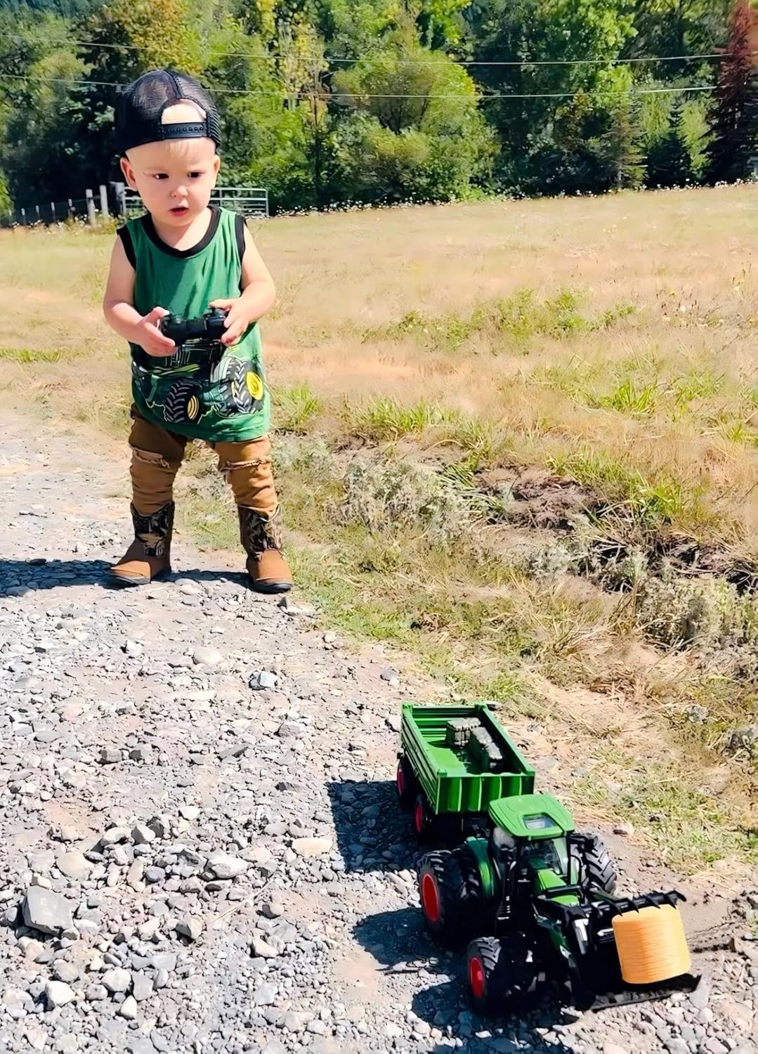 Realistic 8-Wheel RC Tractor with Metal Loader & Lights – Perfect Gift for Kids
