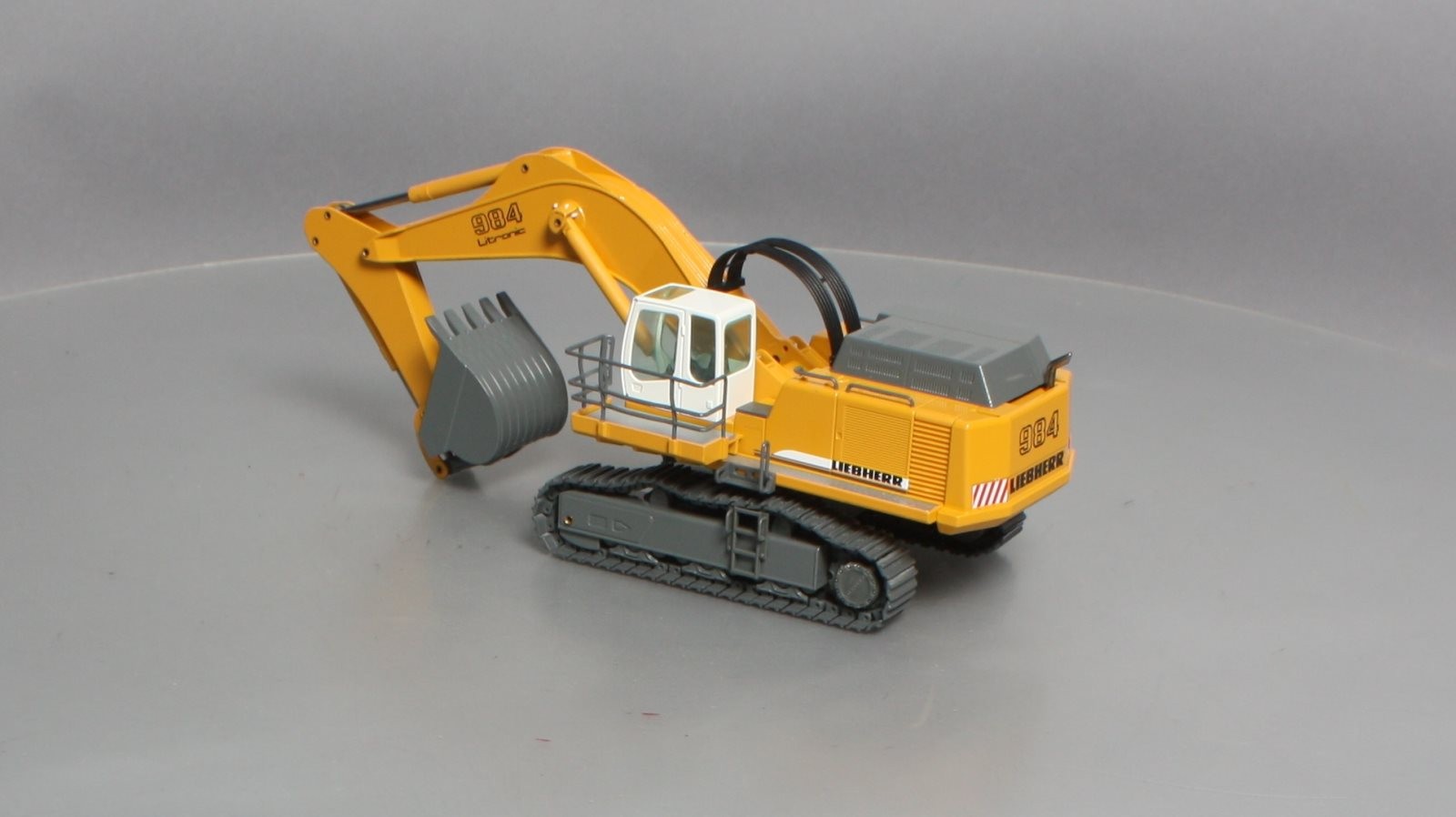 Conrad 2913/0 1:50 Scale Diecast Liebherr Hydraulic Excavator R 984 C Litronic