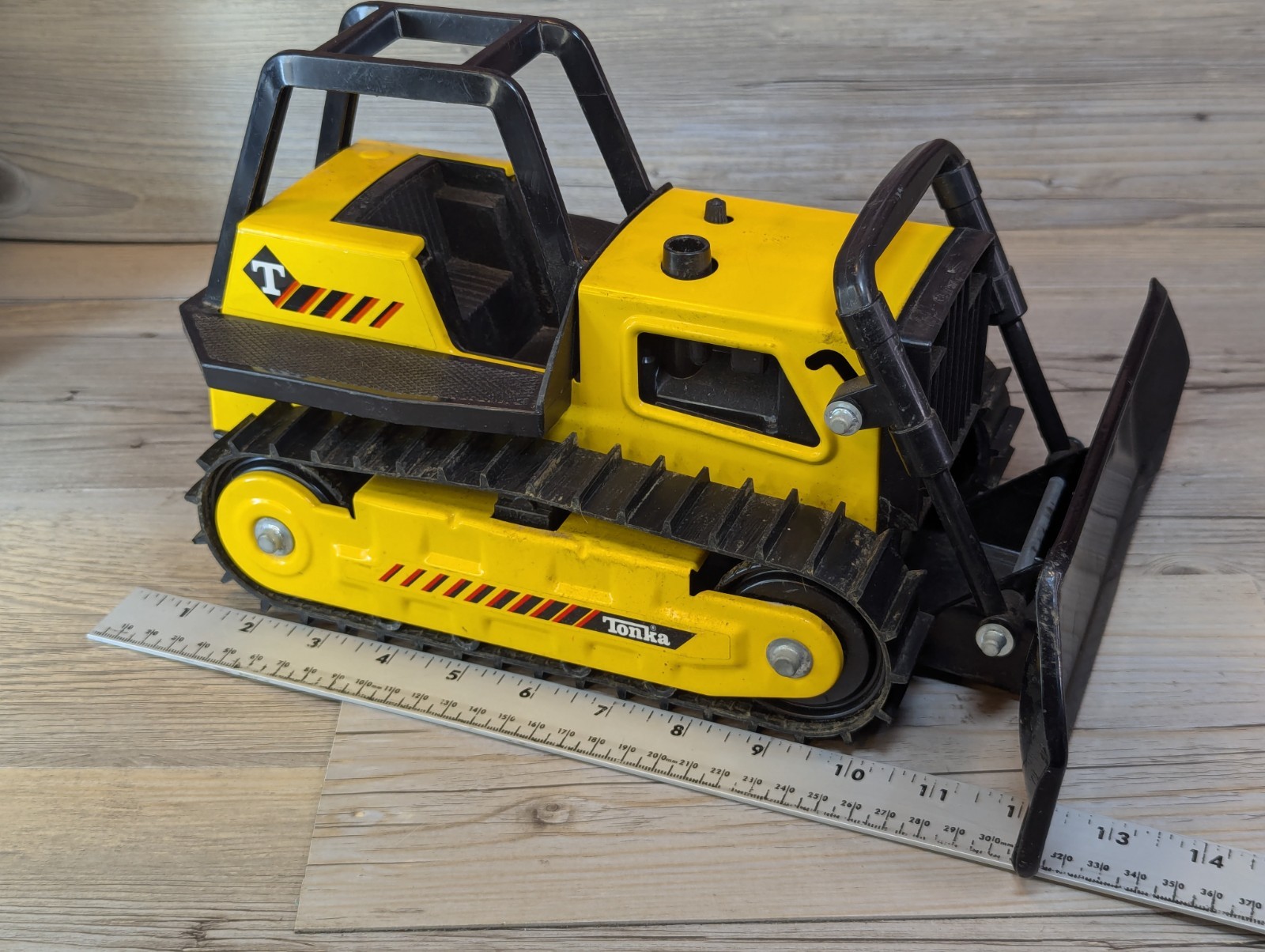 Tonka Steel Bulldozer 13″ Yellow Model 51054 Excellent Condition Vintage 1980’s