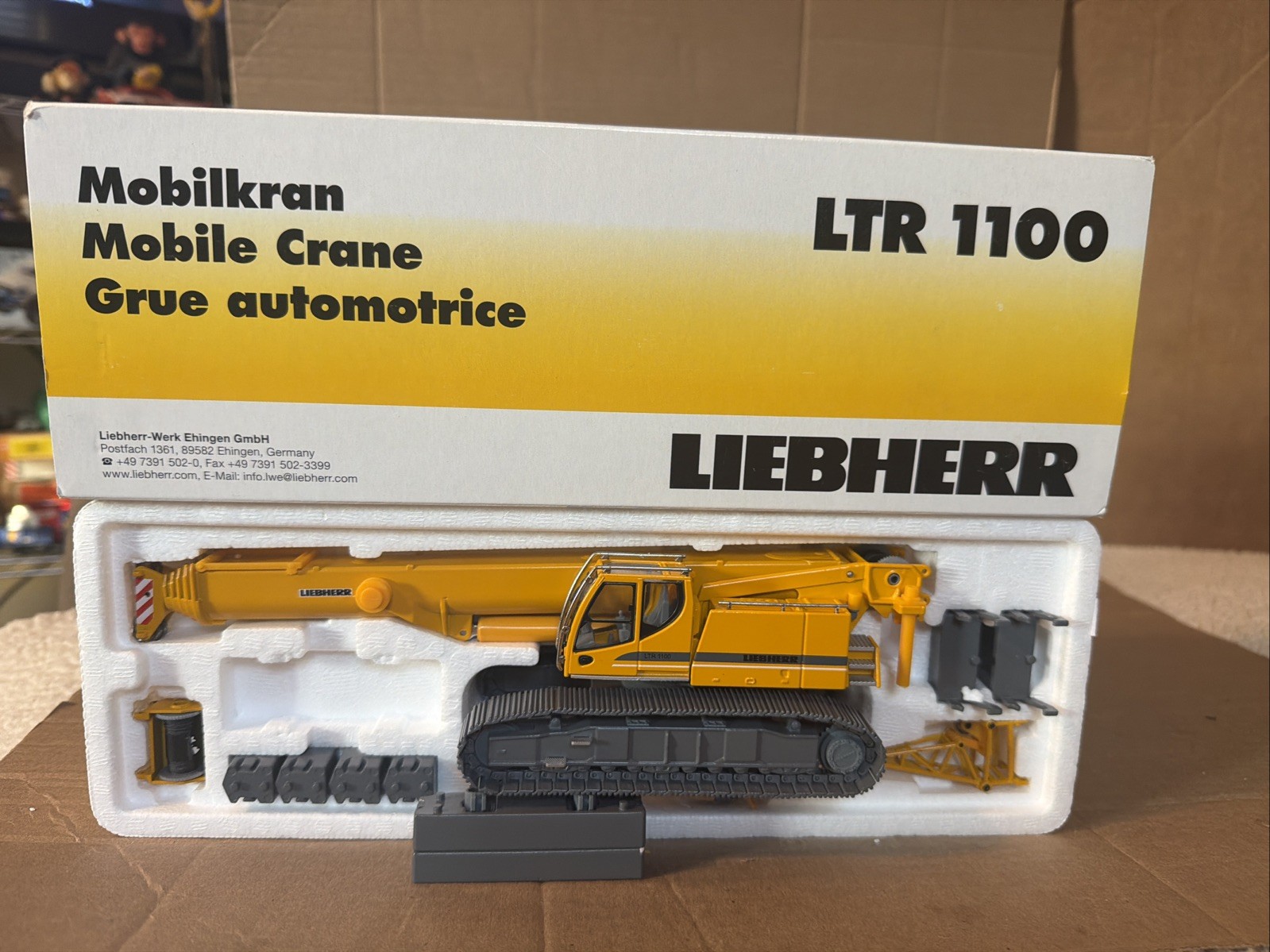 1:50 Hartinger Yellow Liebherr LTR 1100 Telescopic Crawler By Conrad 2738-20 New