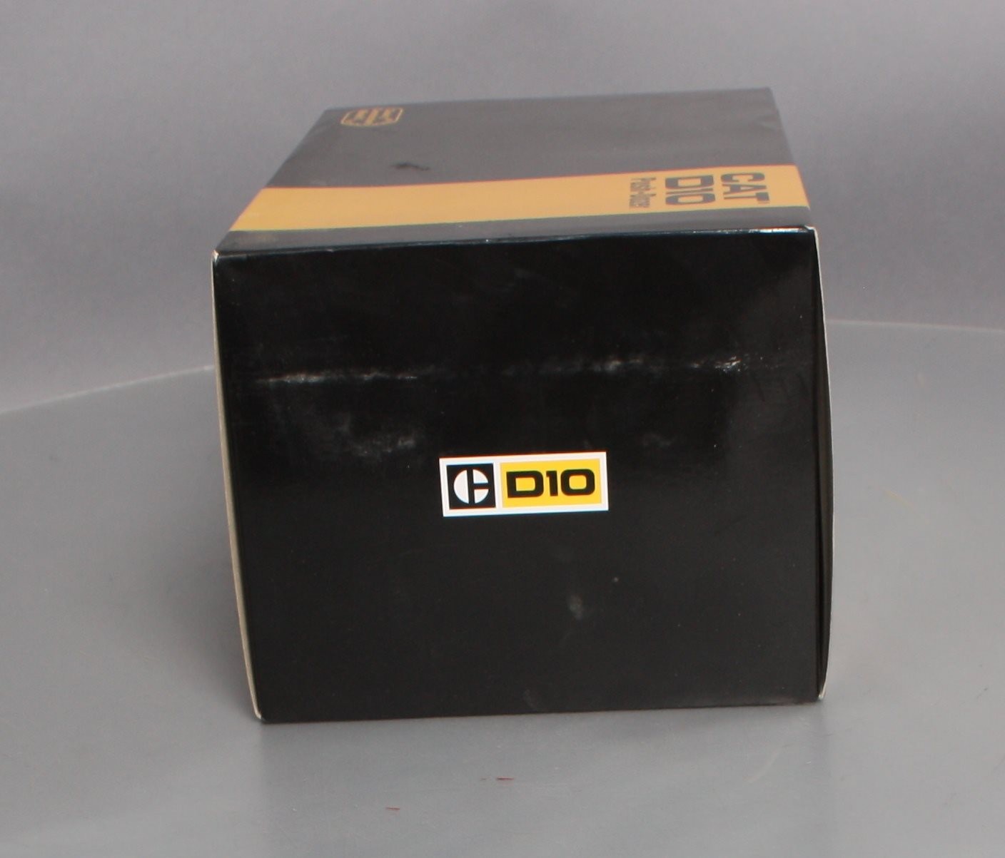 CCM D10 1:48 Scale Diecast Caterpillar Track-Type Tractor w/ U-Blade & Ripper
