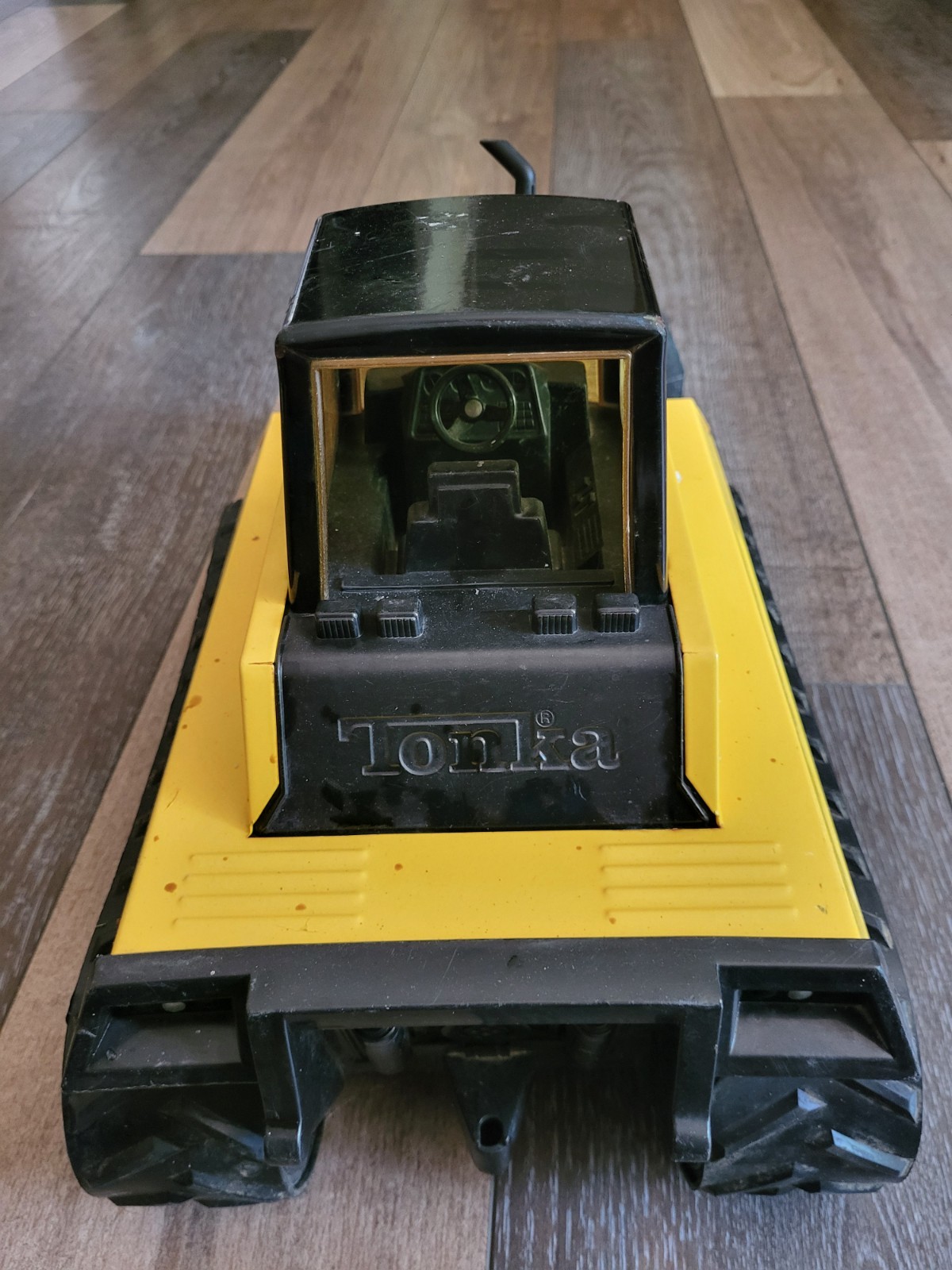 Tonka 738 Bulldozer Metal & Plastics 18″ Moving Blade, Dirt Mover, Construction