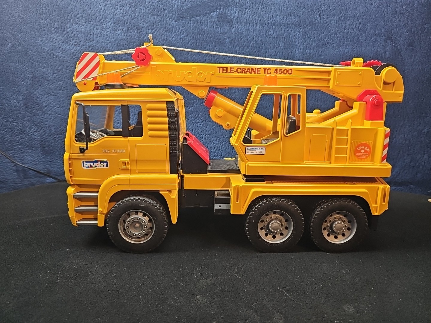 Bruder MAN Tele-Crane TC-4500 TGA 41.440 Construction Toy Truck Germany Preowned