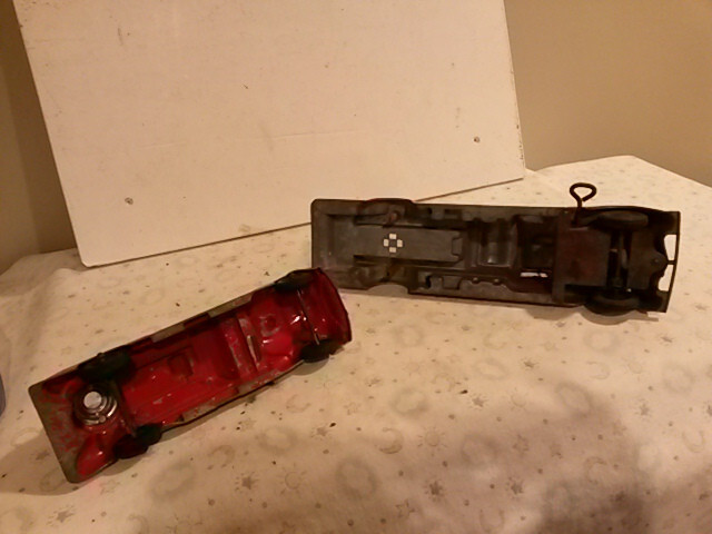 Metal Masters Fire Dept truck lot 2 red vintage pressed steel 300-M