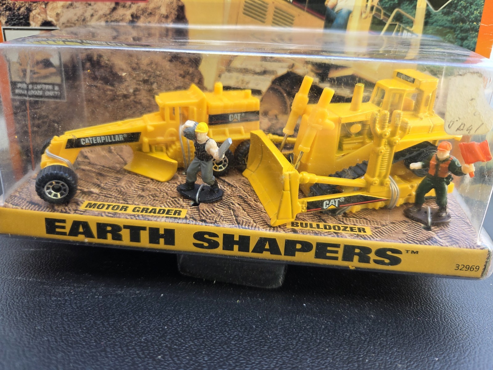 Matchbox CAT Dirt Machines Earth Shapers Motor Grader Bulldozer Diecast 1997