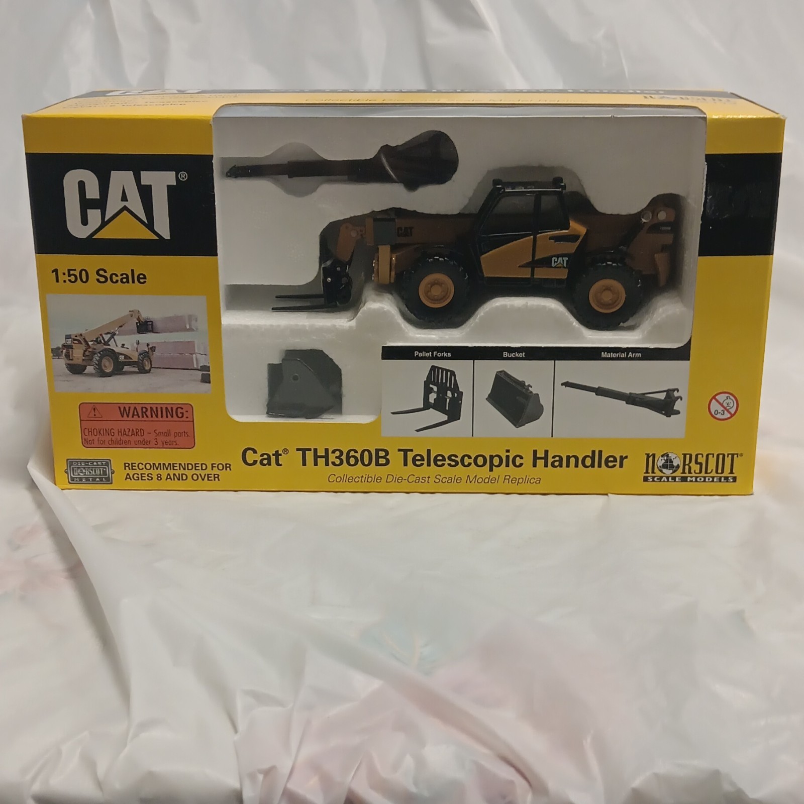 Norscot CAT TH360B Telescopic Handler 1:50 Yellow/Black Diecast Metal