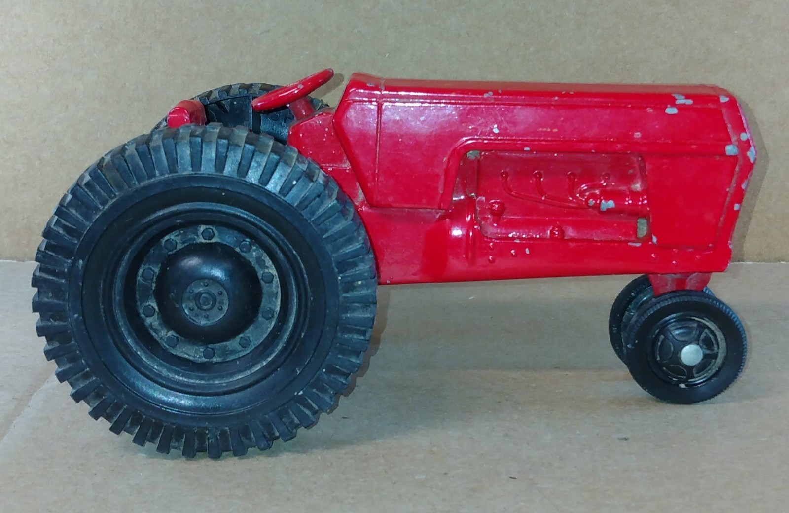 7″ Diecast Aluminum Red Tractor No. A9897 SLIK TOY by Armor Industries