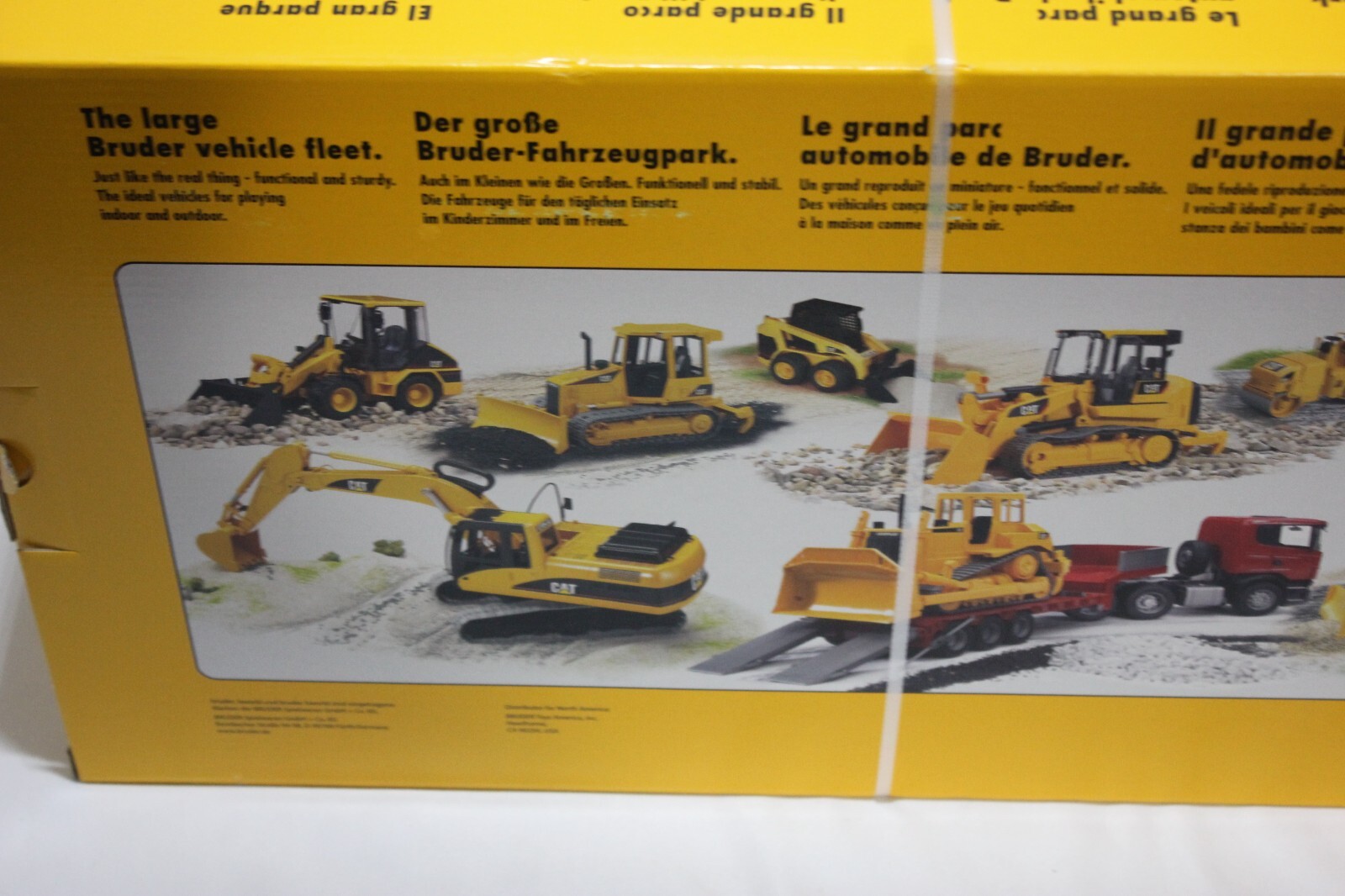 Bruder CAT Large Track Type Tractor Toy Germany Caterpillar Heavy Equipment New