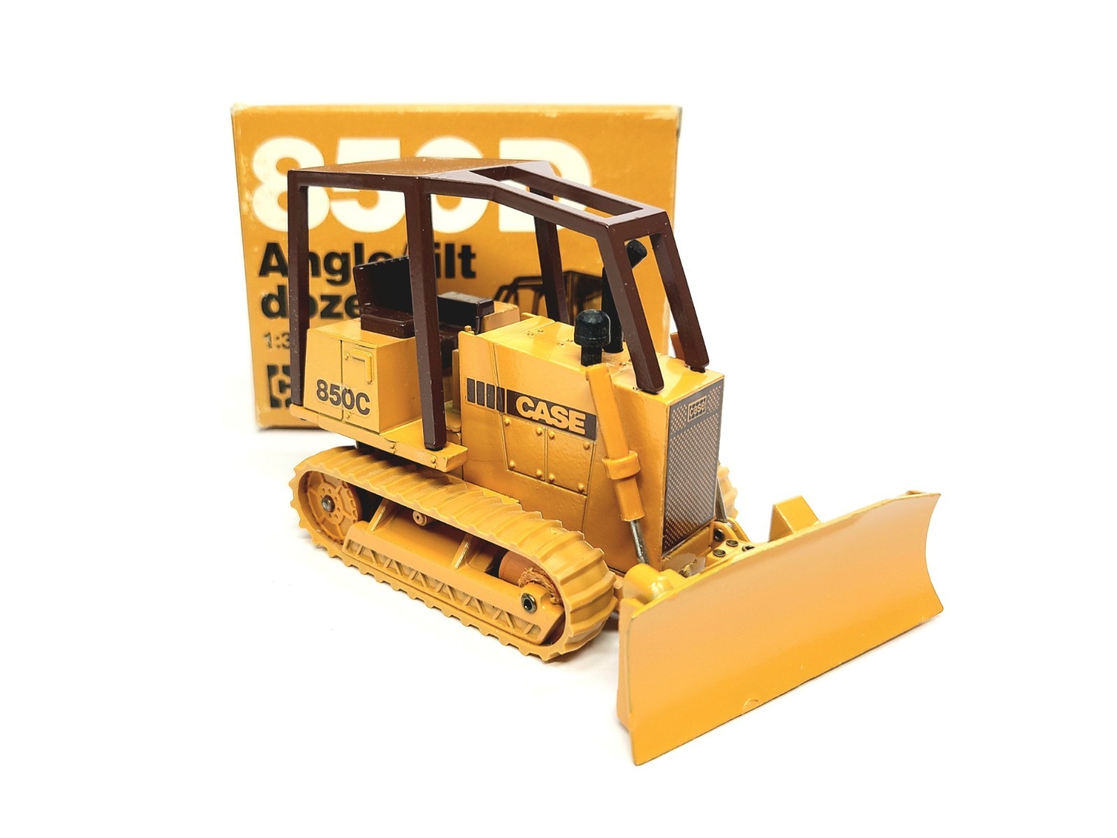 Case 850C Angle Dozer – NZG 1:35 Scale Diecast Model #176.3