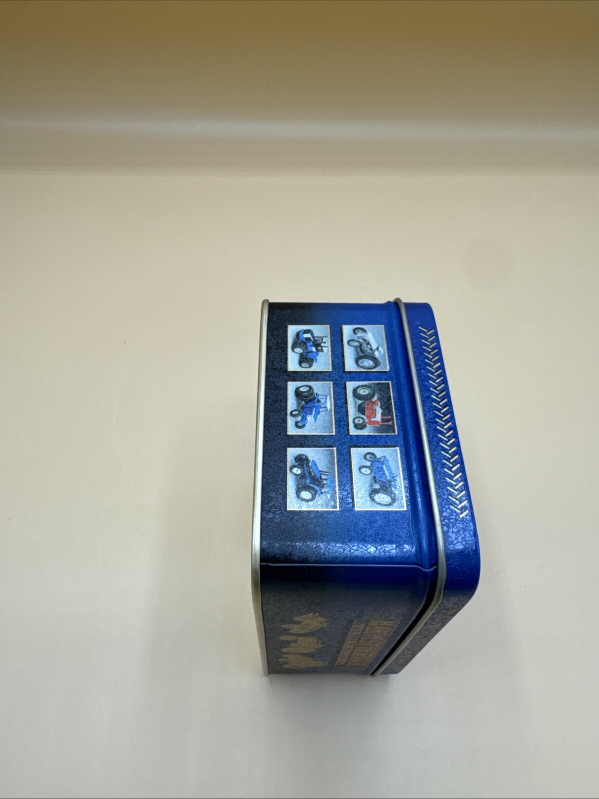 NEW HOLLAND HARVEST HERITAGE METAL COLLECTORS CARDS Commemorative Ertl 1995