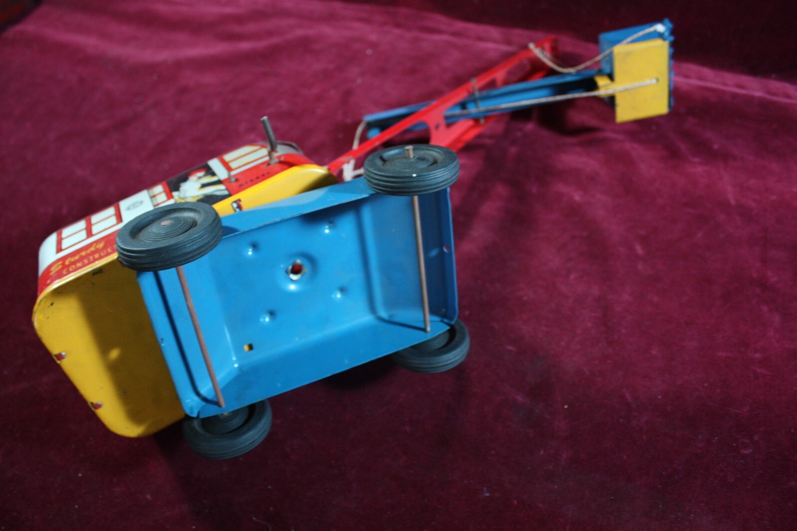 * VINTAGE WYANDOTTE STURDY CONSTRUCTION CO. TIN PRESSED STEEL TOY STEAM SHOVEL *