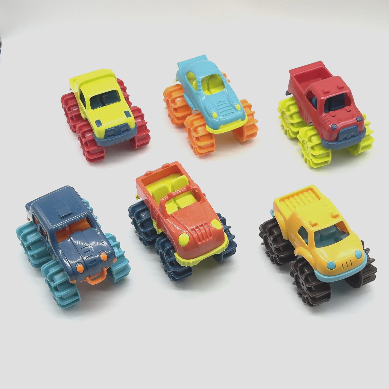 B. toys by Battat 4″ Toy Cars – Water & Sand Vehicles, Beach Playset for Kids 6