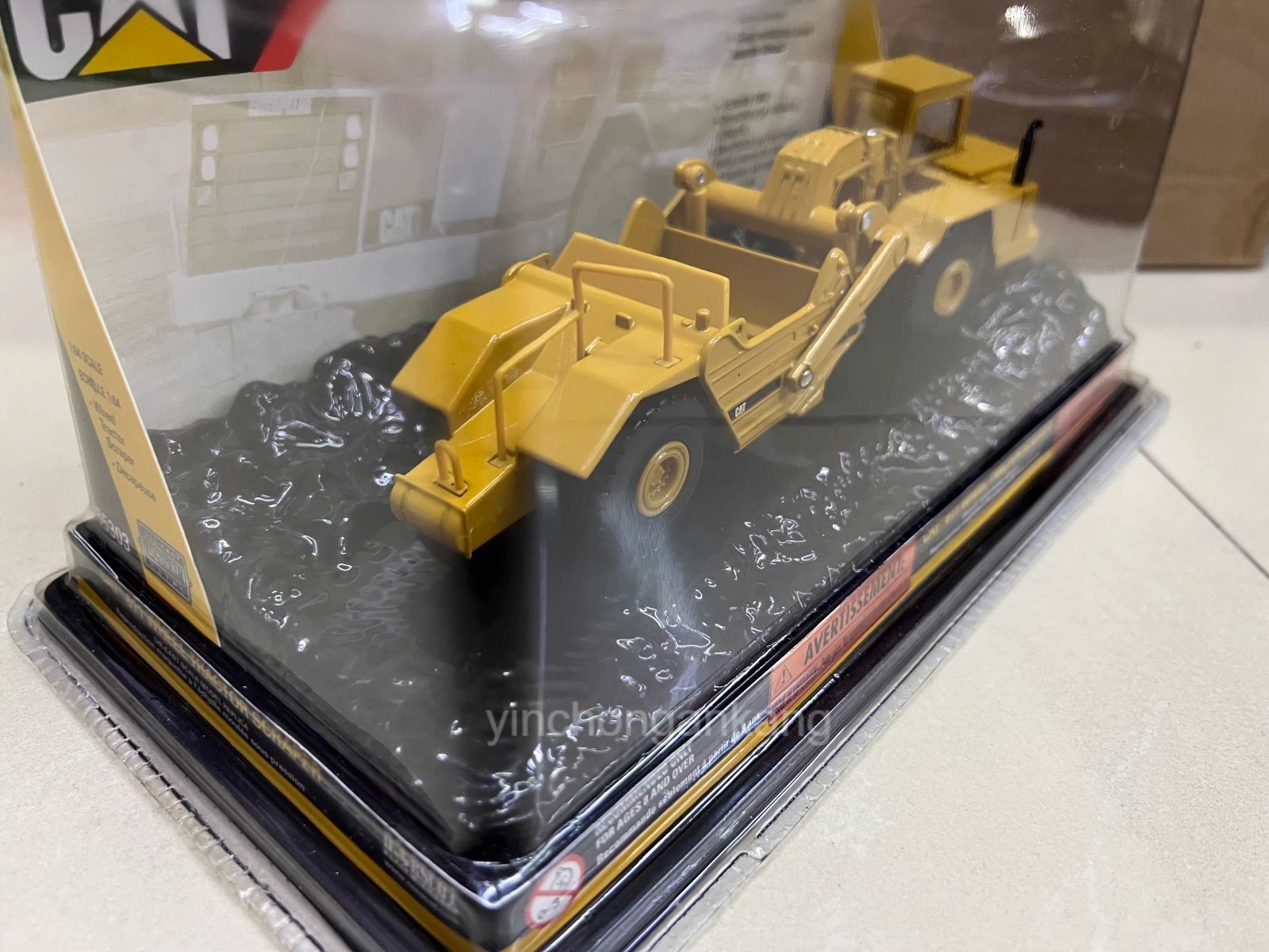 Diecast Masters 85695 – Caterpillar CAT 611 Wheel Tractor Scraper 1:64