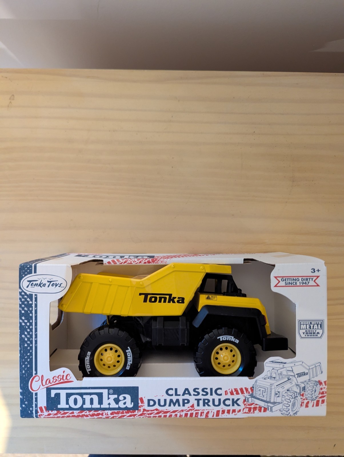 Tonka Classic Dump Truck Made with Metal Yellow Black Construction Toy