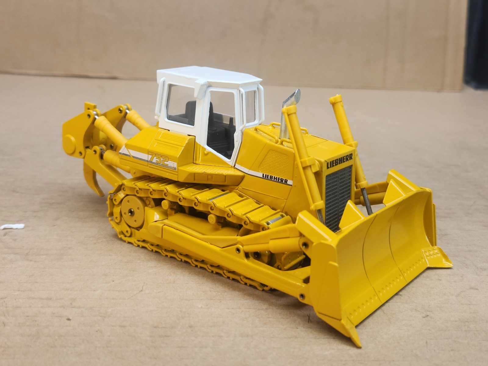 Conrad PR 752 Liebherr Crawler Tractor 1/50 #2806 Made in West Germany