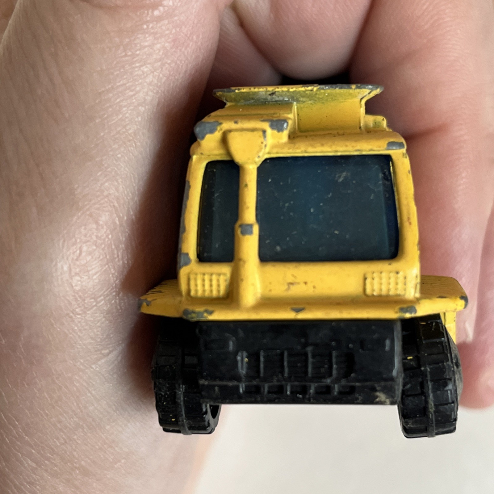 Matchbox 27 Cement Mixer Yellow and Blue 2000 Loose Mixer Works