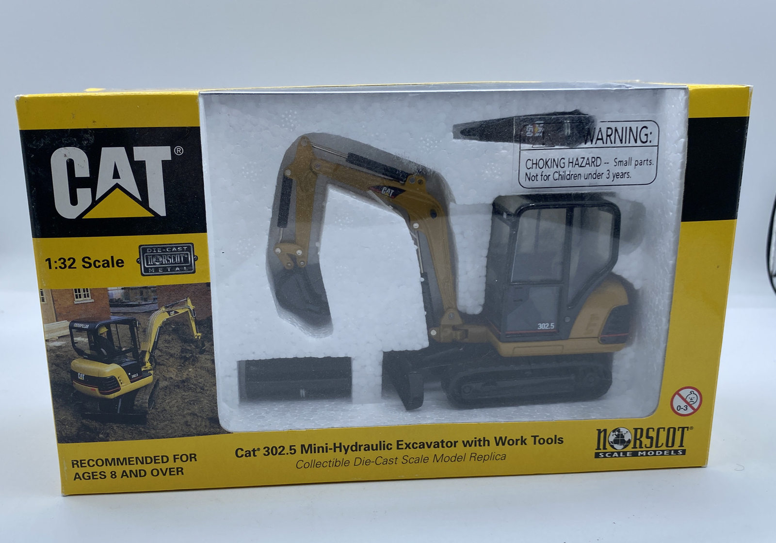 Vintage 2001 Norscott CAT 302.5 Mini-Hydraulic Excavator with Work Tools #55085