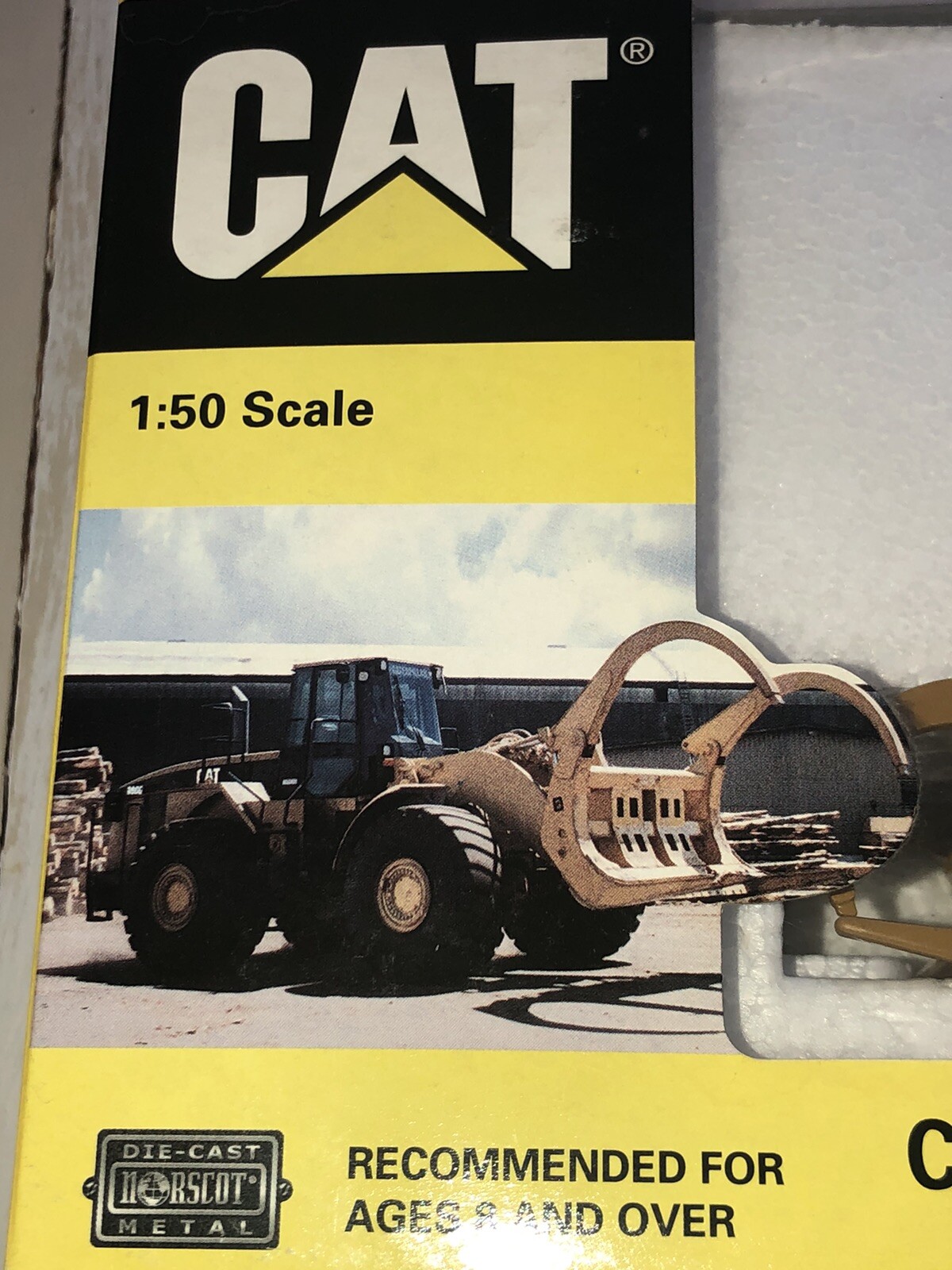 Cat 980G Forest Machine Model 55026 – 1:50 Scale Die-Cast