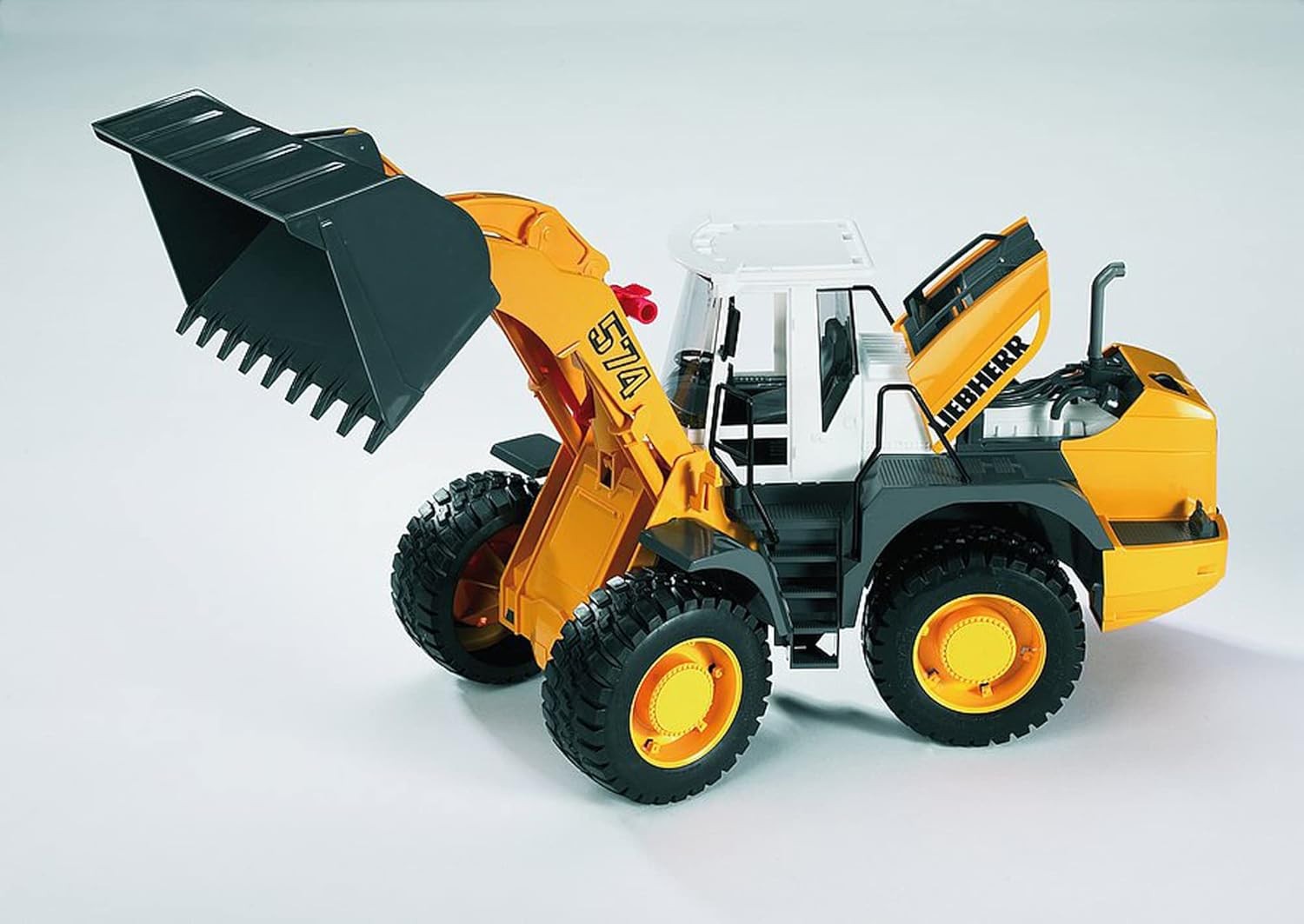 Bruder 02430 Liebherr Articulated Road Loader L 574