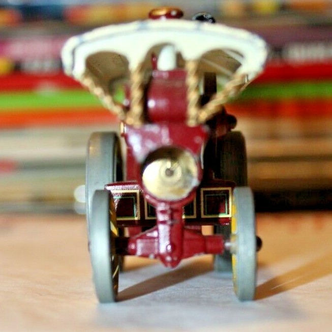 Lensey Modern Amusements Fowlers Snowman’s Engine No. 9 Models of Yesteryear