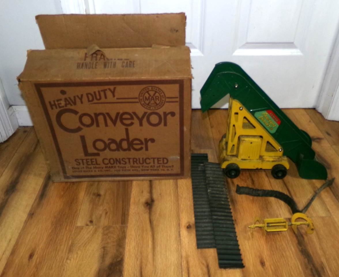Vintage Marx Lumar Conveyor Loader Pressed Steel Toy Yellow Green #1745 in Box
