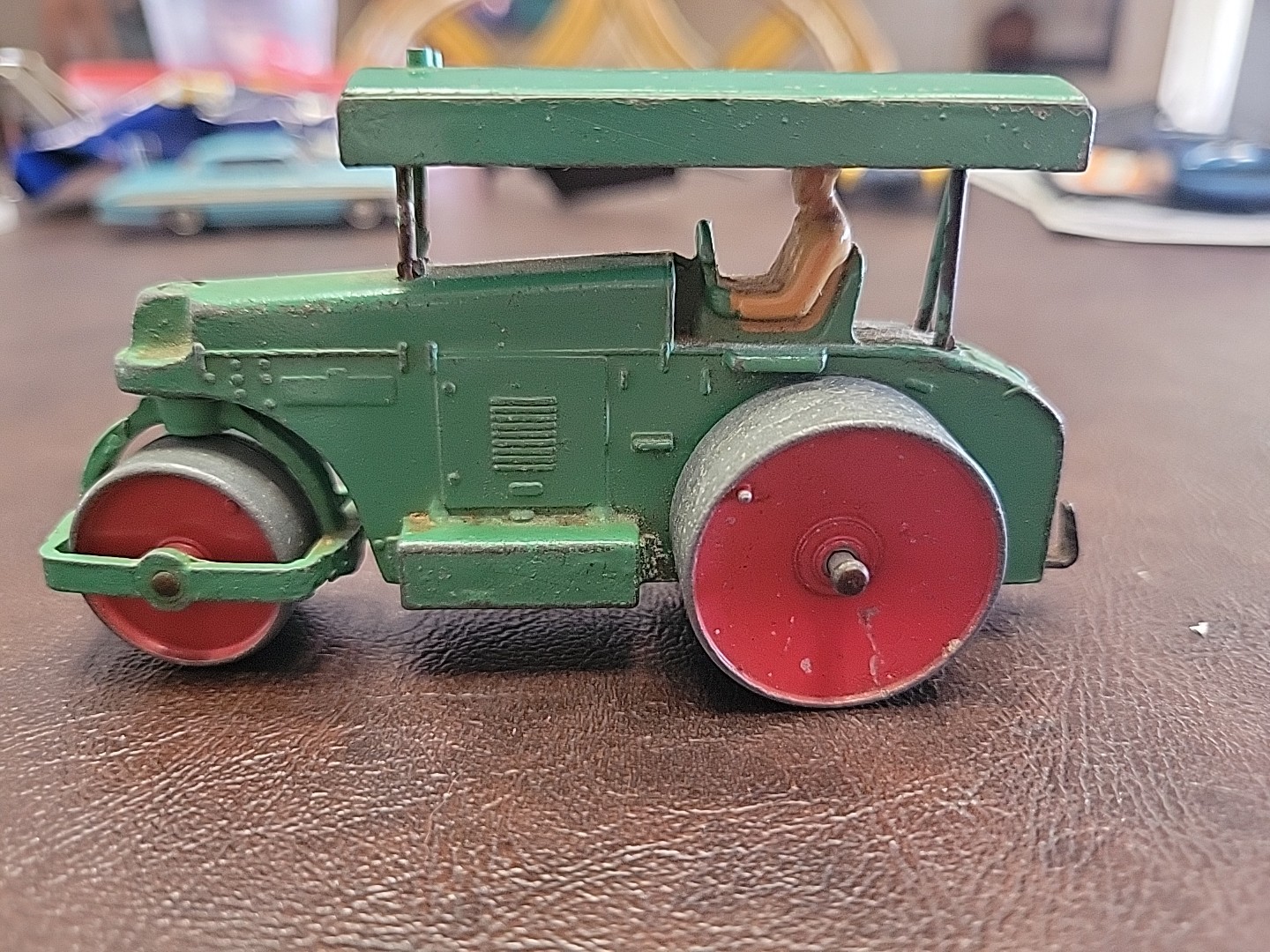 Vintage Dinky Toys Steam Roller Tractor In Very Nice Condition