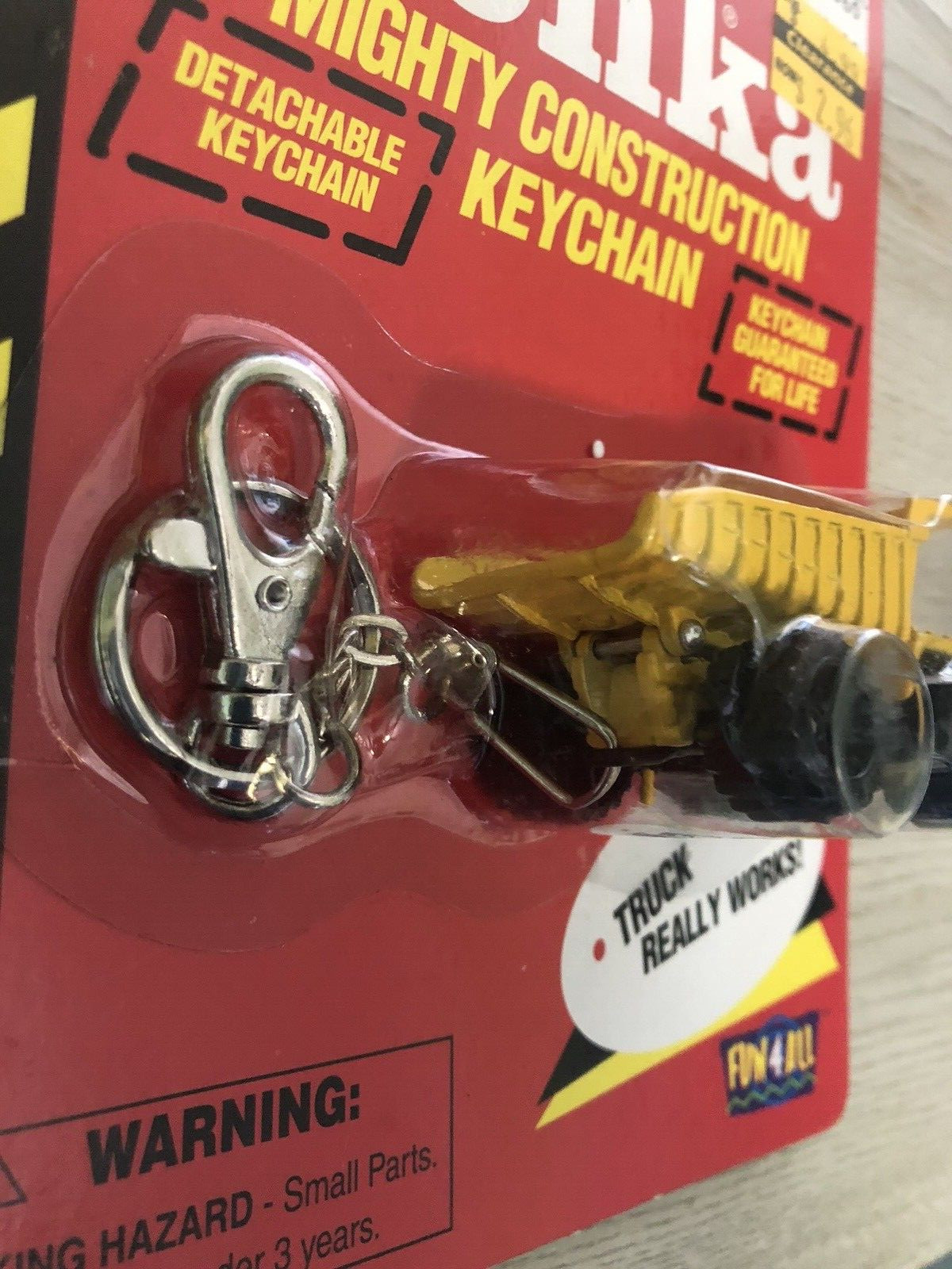 Vintage 1998 Tonka Mighty Construction Dump Truck with Detachable Keychain NEW