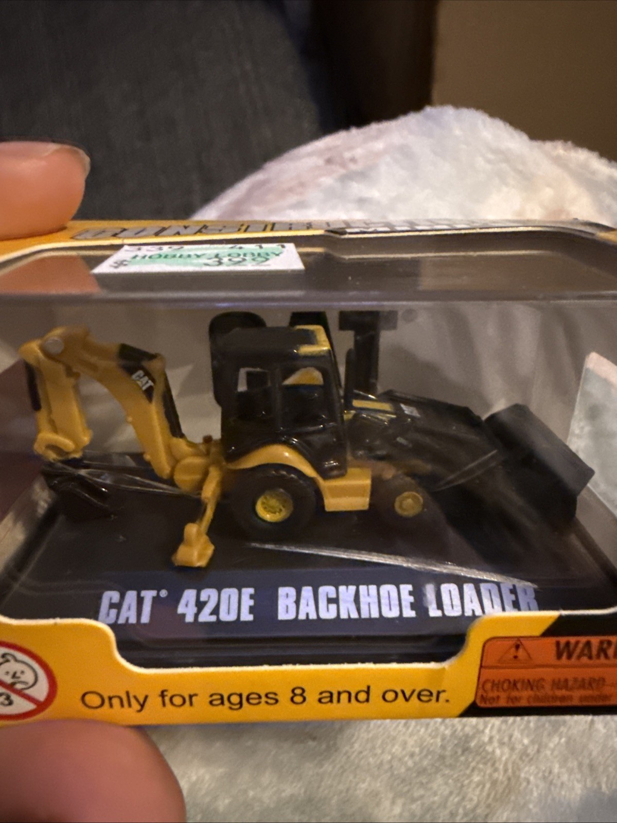 Norscot 55423 CAT 420E Backhoe Loader Mini Vehicle Box16
