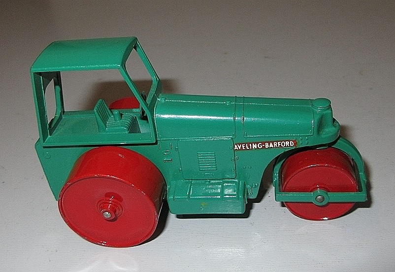 LESNEY/MATCHBOX KING SIZE #9 AVELING BARFORD ROAD ROLLER