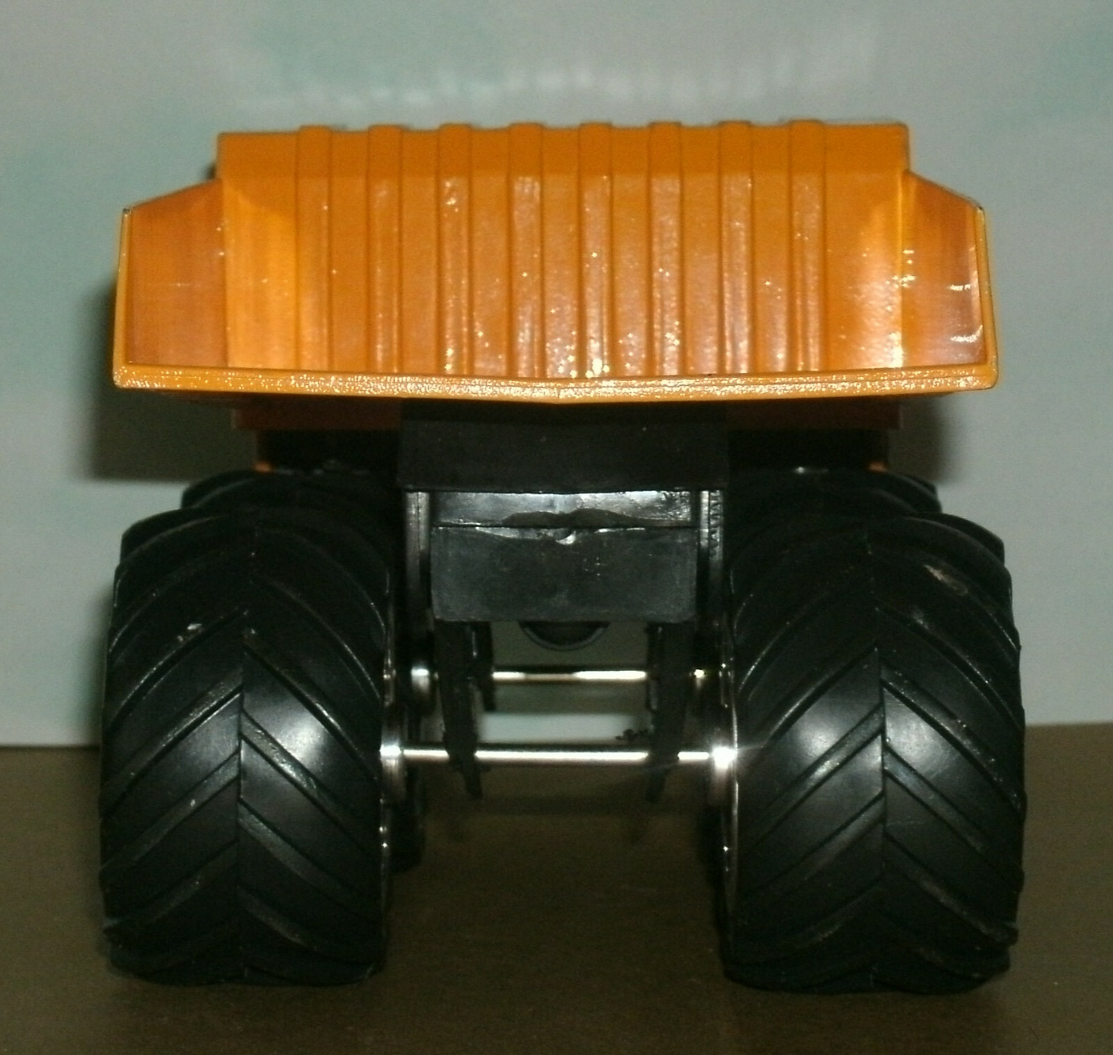 1/62 Scale Heavy Duty Dump Truck Diecast (7.25″) 1980’s Remco Construction Toy