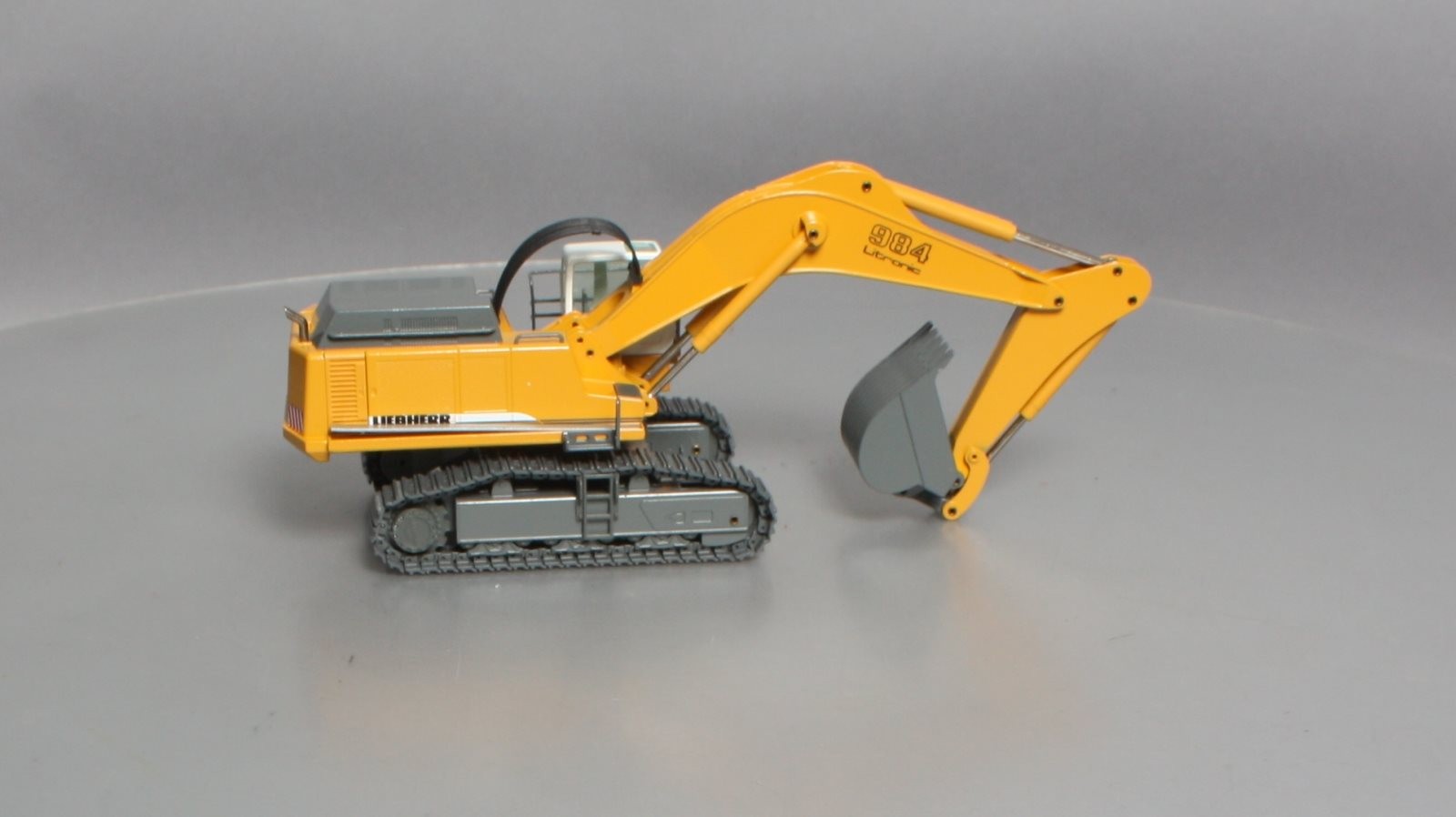 Conrad 2913/0 1:50 Scale Diecast Liebherr Hydraulic Excavator R 984 C Litronic