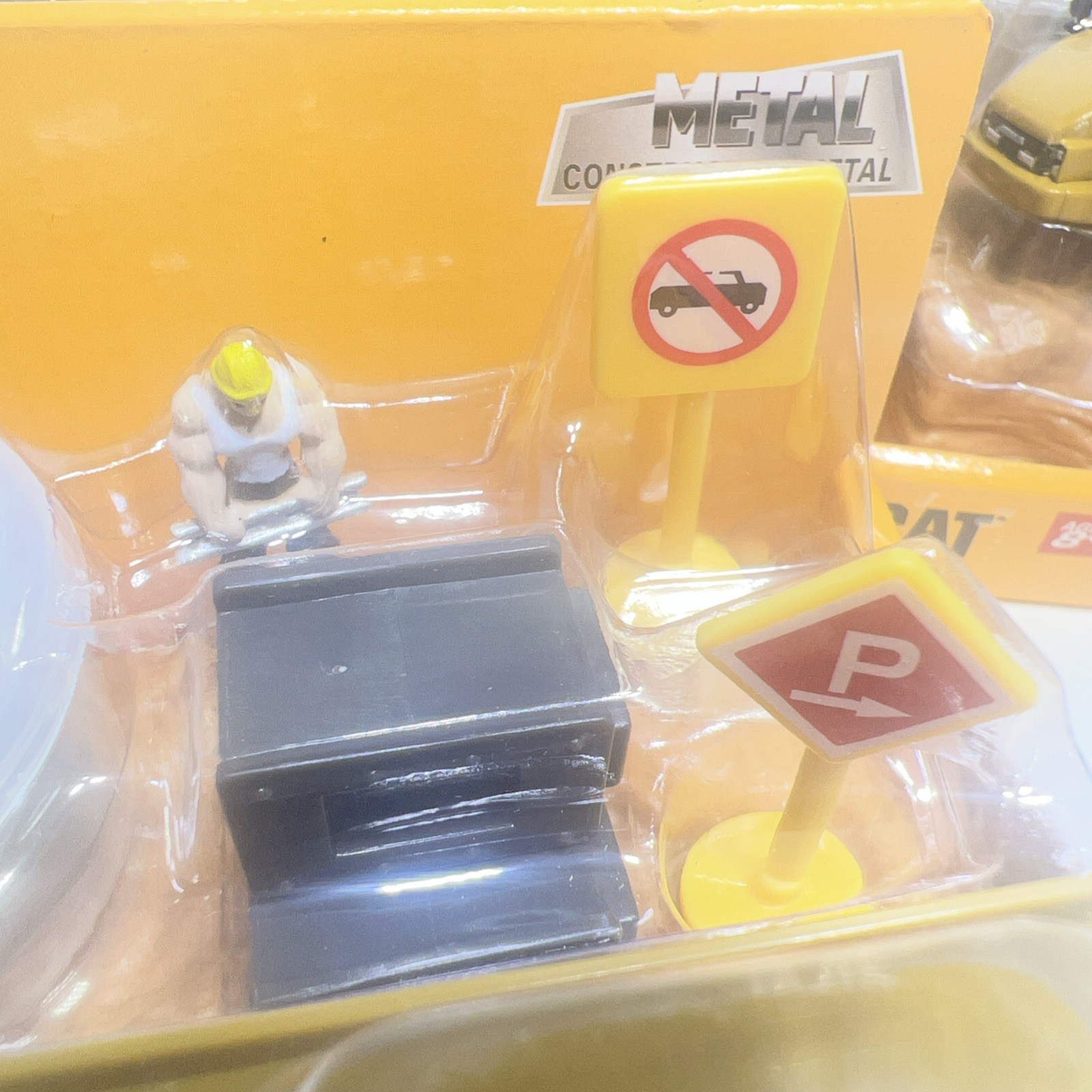 2025 Diecast Masters Earth Movers 1:87 CAT 730 Articulated Dump Truck Set