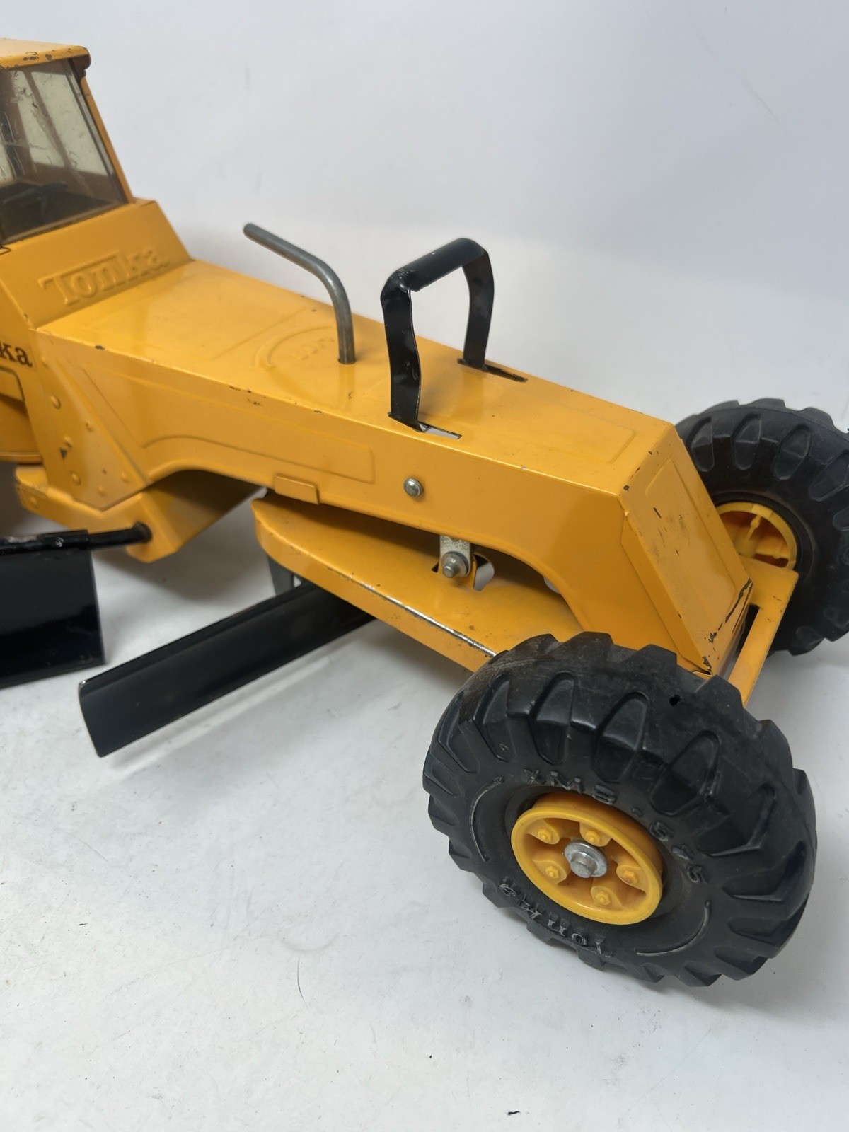 Vintage 1970s Pressed Steel Mighty Tonka Road Grader #3945 XMB 975 Works Well