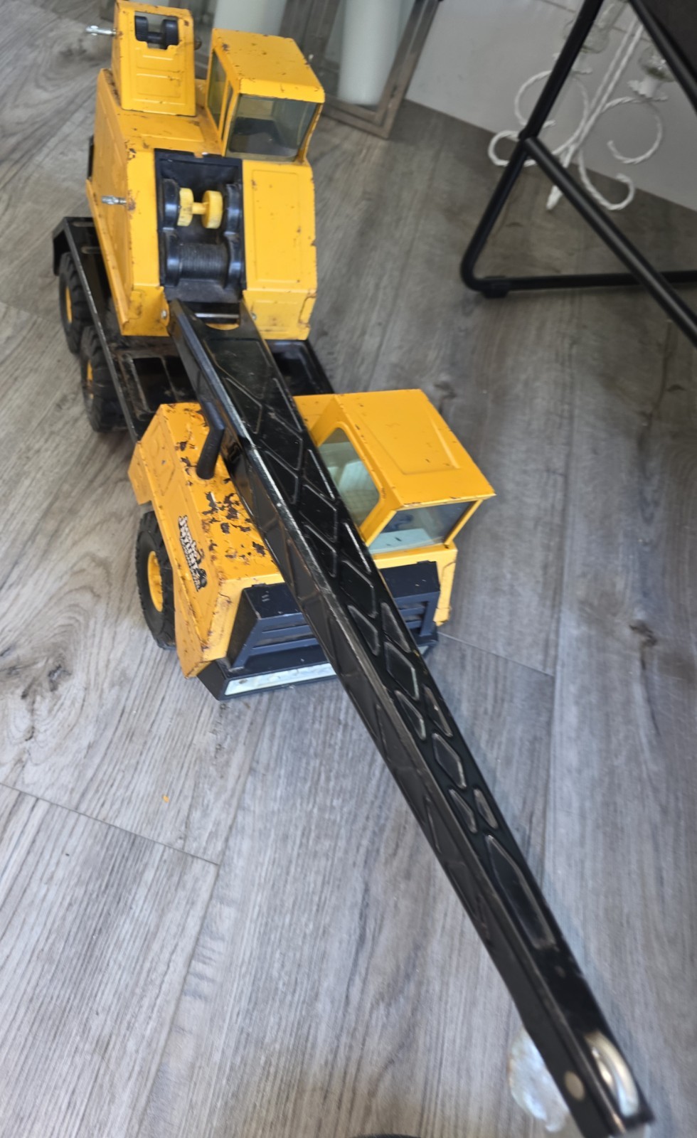 Vintage Nylint Michigan pressed steel shovel crane truck yellow/black T-24