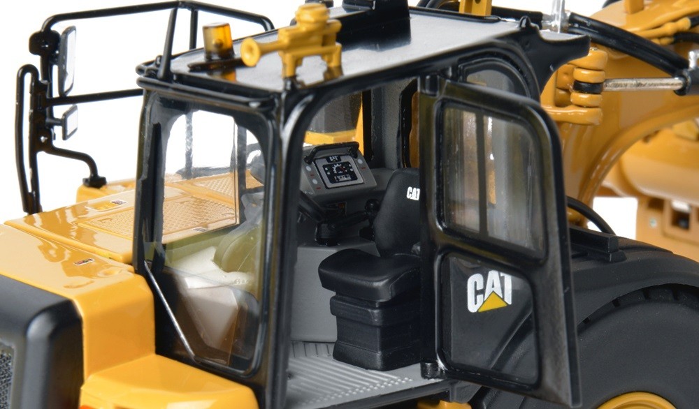 CCM – CATERPILLAR 637K Scraper – 1/48 – CCM637K