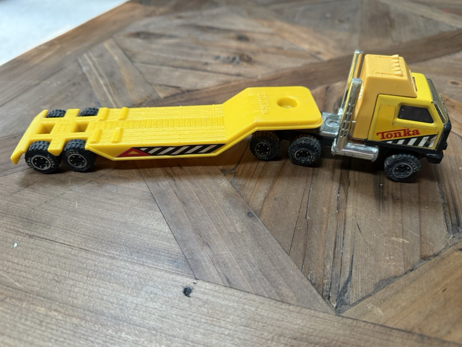 Tonka Vintage Yellow & Black Diecast Semi Truck with Lowboy Trailer