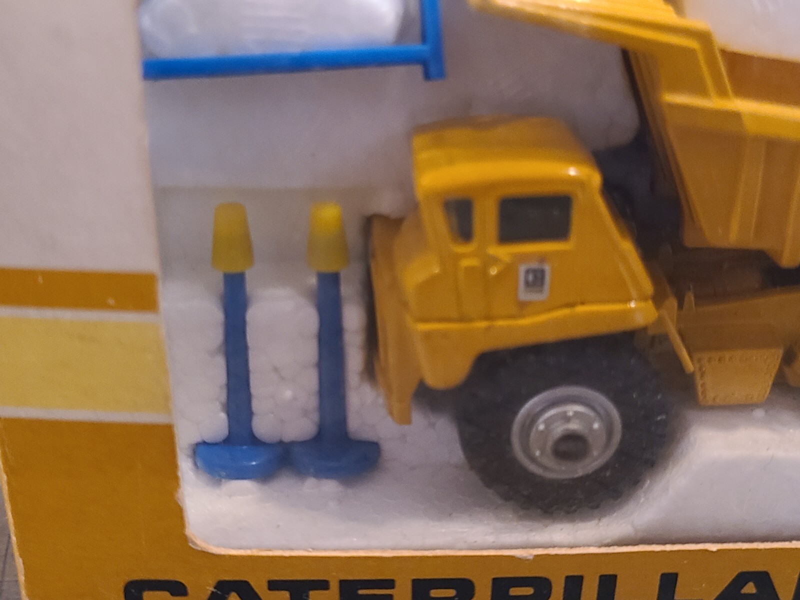Shinsei 4110 Caterpillar 1:82 Scale Caterpillar 769B Dump Truck Boxed Diecast