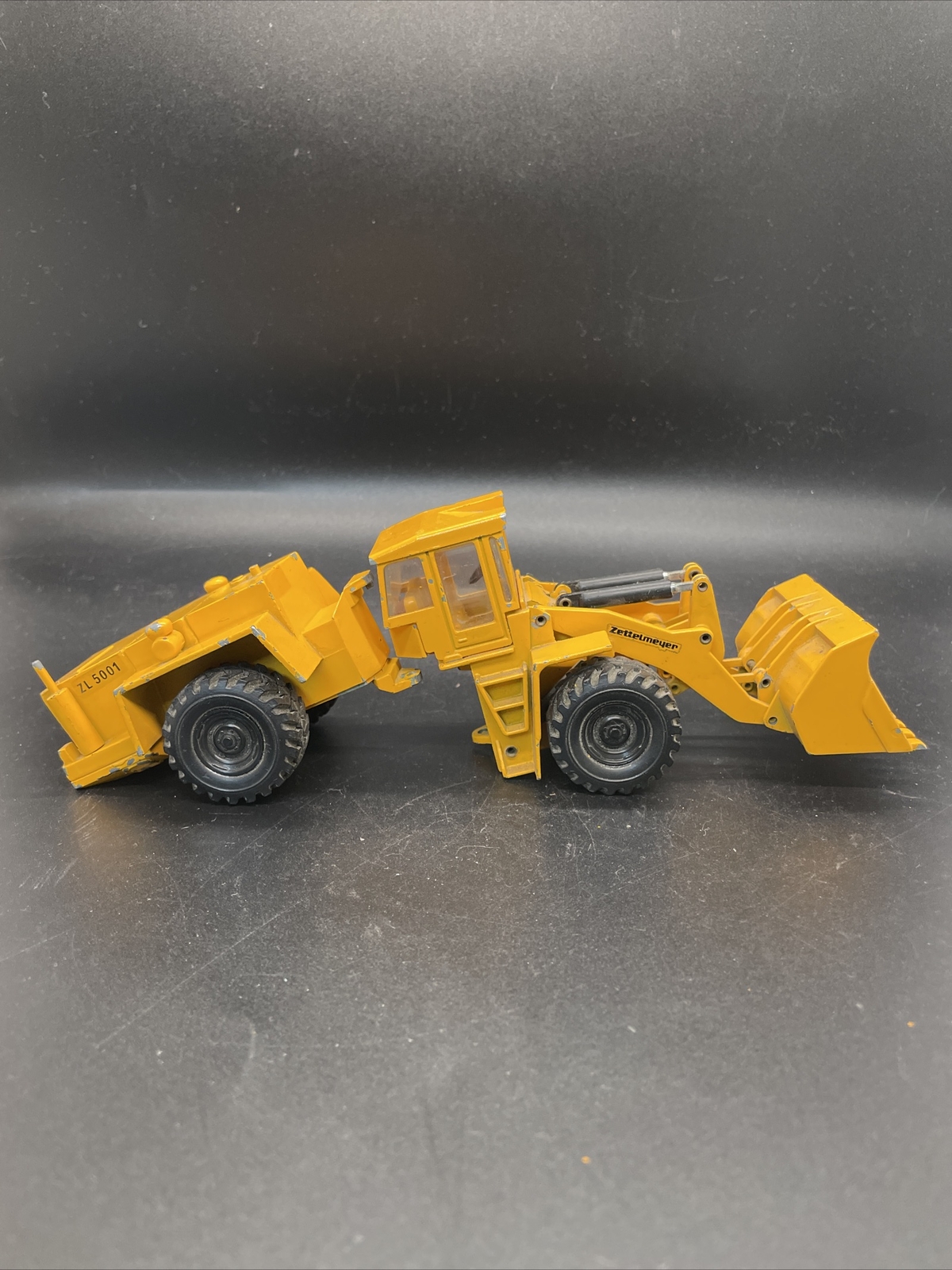 NZG Zettelmeyer ZL5001 Loader Excavator D#197 272 Diecast GERMANY For Parts