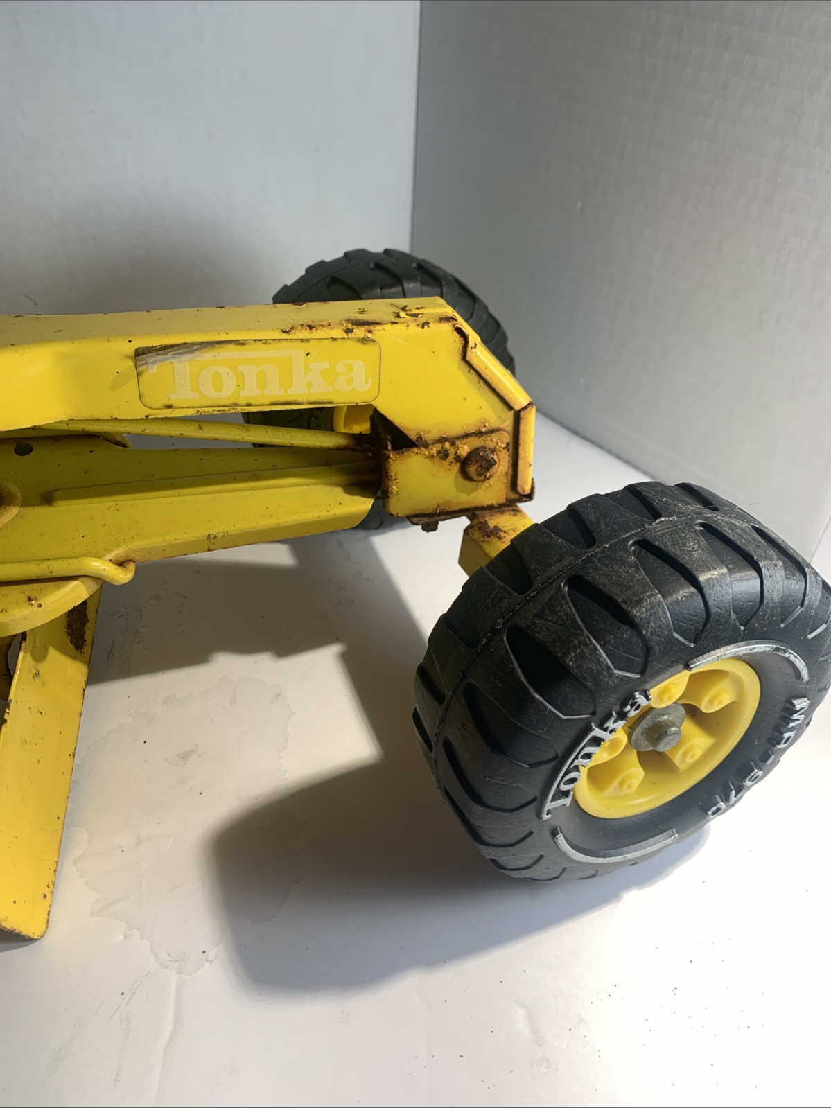 Vtg Early Tonka USA Pressed Steel Toy Road Grader Yellow MR-970 1960s-70s Used