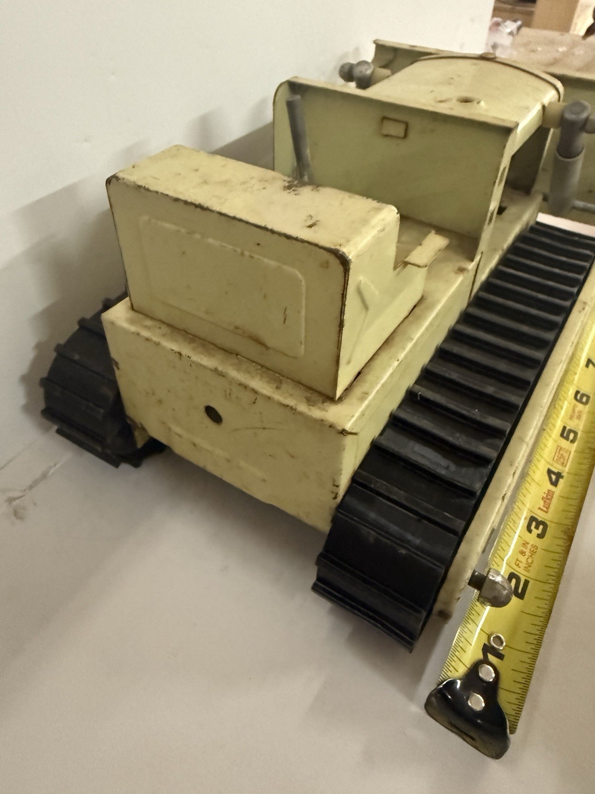 1 new set of tracks for STRUCTO CONSTRUCTION COMPANY BULLDOZER