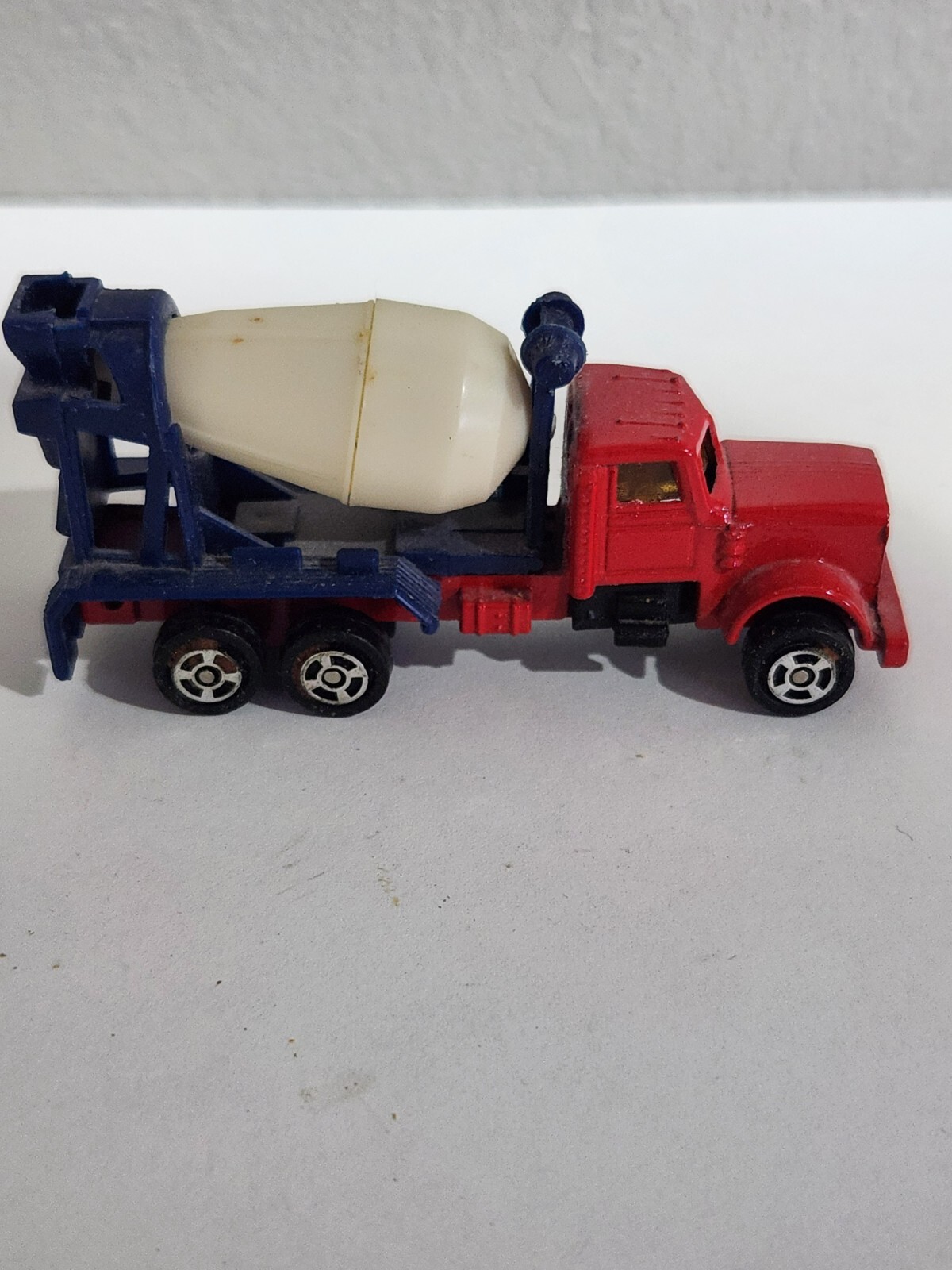 Construction Toys Vintage Lot 1/64 Crane, Dozer, Loader, Excavator, Cement Mixer