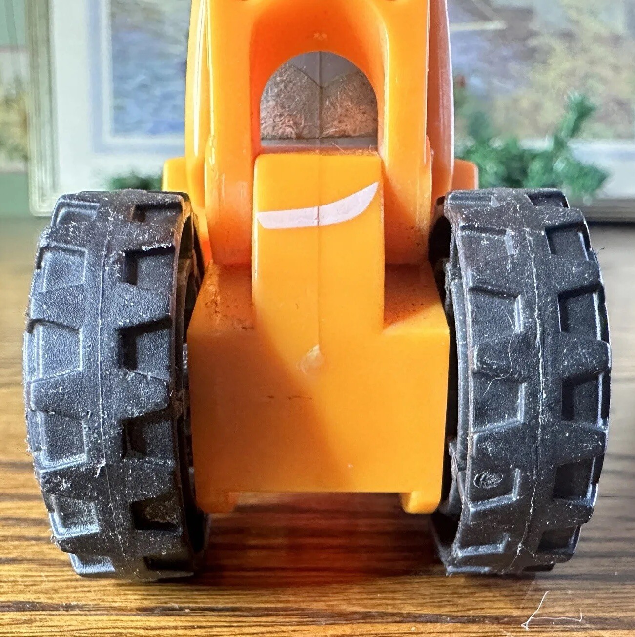Hasbro Tonka Dozer Orange Kids Toy Black Wheels Lift Up Down Scoop