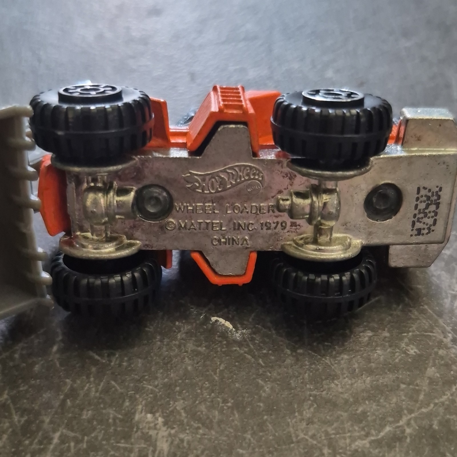 Hot Wheels 1979 Vintage Diecast Wheel Loader Vehicle Orange/Black/Gray