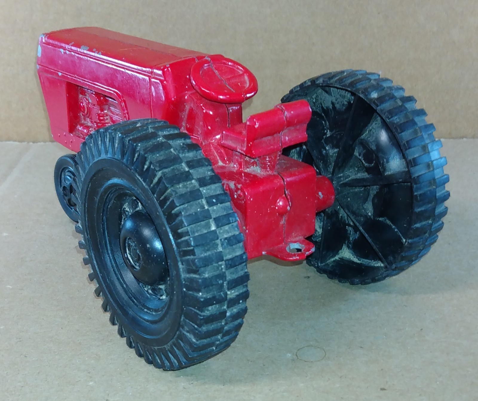 7″ Diecast Aluminum Red Tractor No. A9897 SLIK TOY by Armor Industries