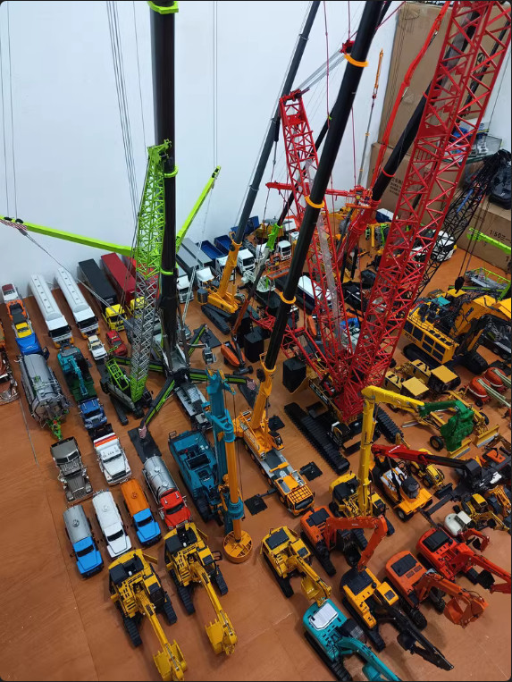 1:50 ZOOMLION ZCC1000V Crawler Crane Construct Machine Equipment Diecast Model