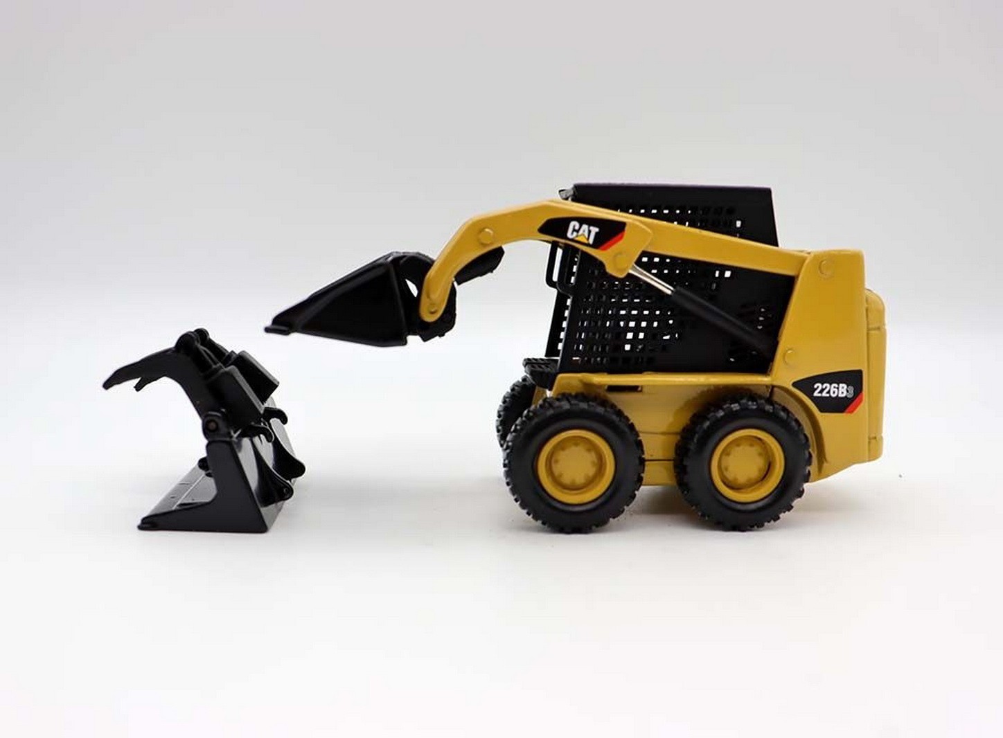 1/32 Scale Cat 226B3 SKID STEER LOADER Diecast Model Toy Collection Gift 55268