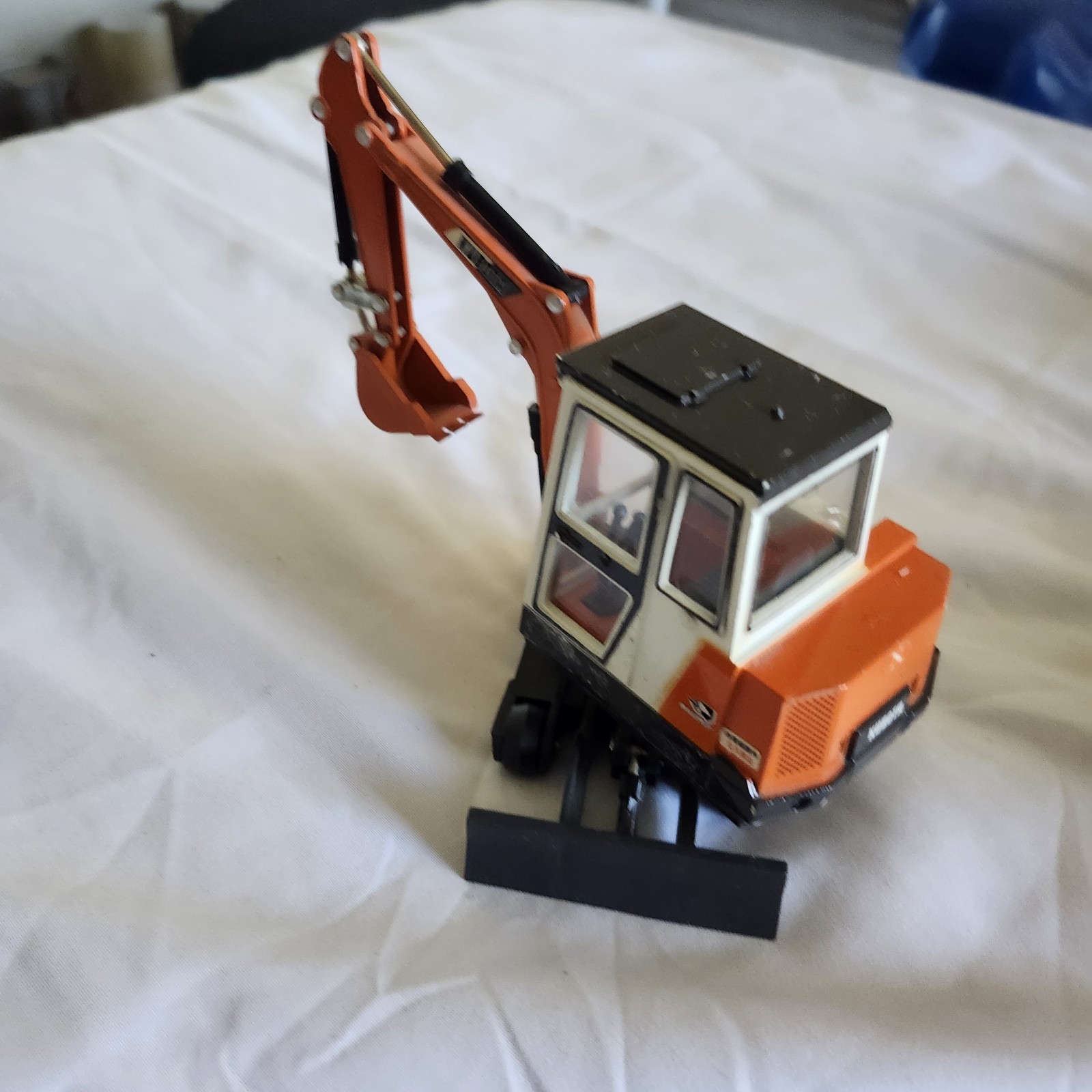 Vintage Yonezawa Kubota KH-30 Excavator Toy Japan Construction Digger
