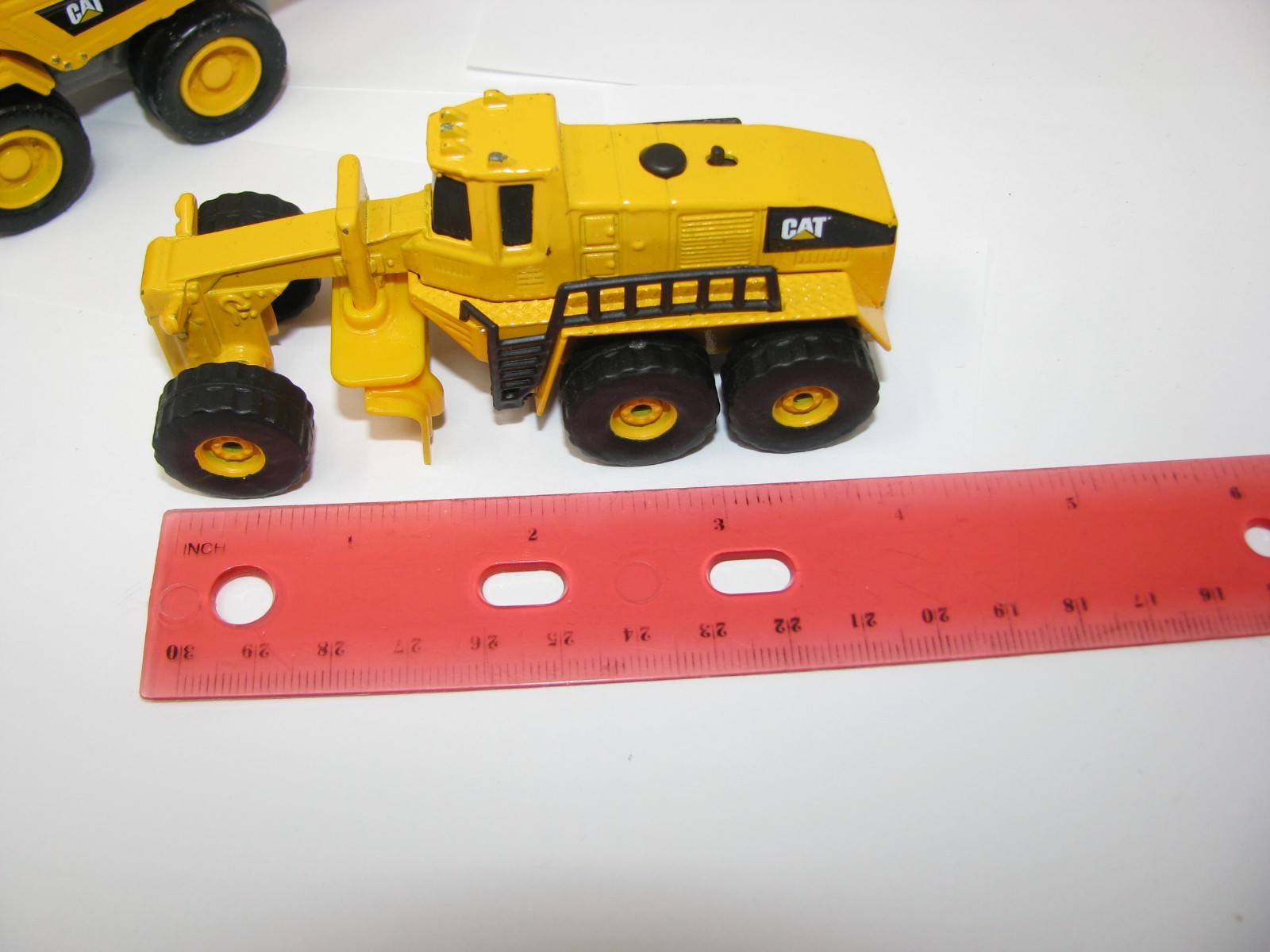 CATERPILLAR CAT 1:55 Diecast Yellow Road Grader, Dump Truck Funrise Toys
