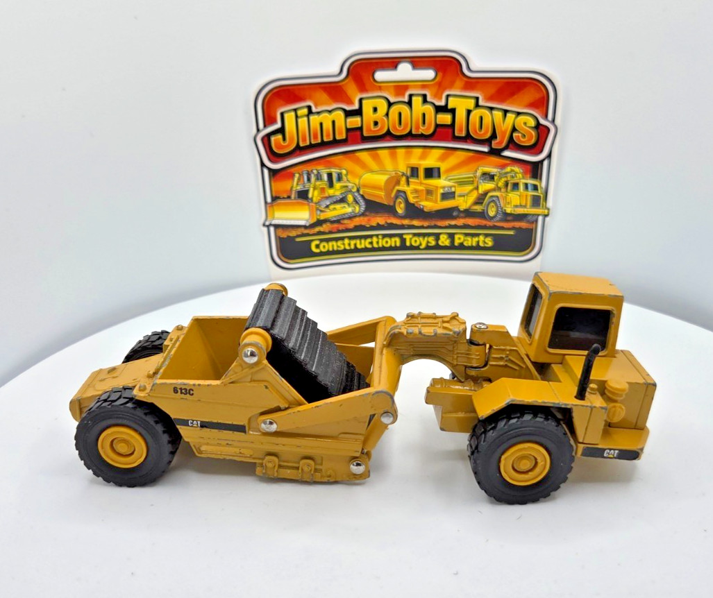 Ertl CAT 613C Elevating Scraper (1:64 Scale)