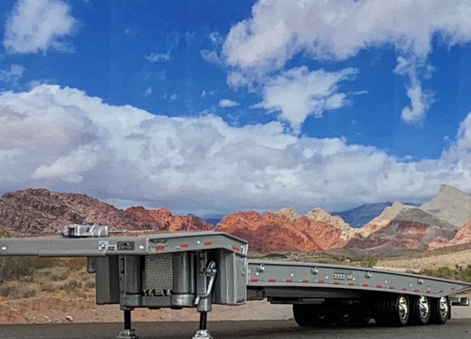 1/64 DCP SILVER Talbert® 5553TA Traveling-Axle Trailer